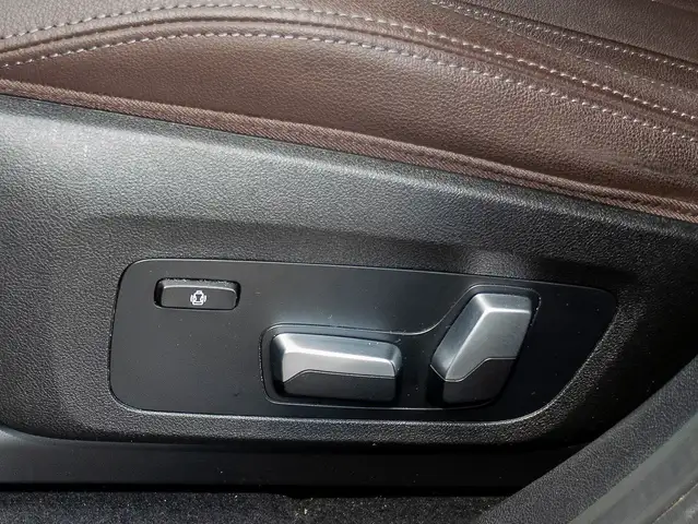BMW X4 view 16
