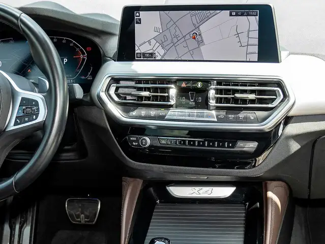 BMW X4 view 7