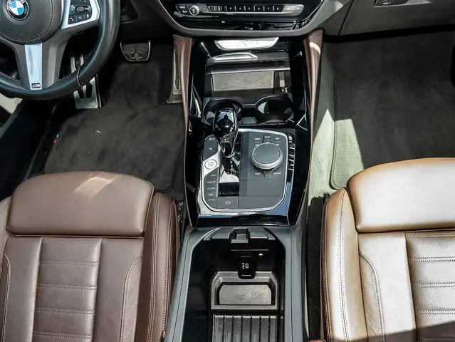 BMW X4 view 9