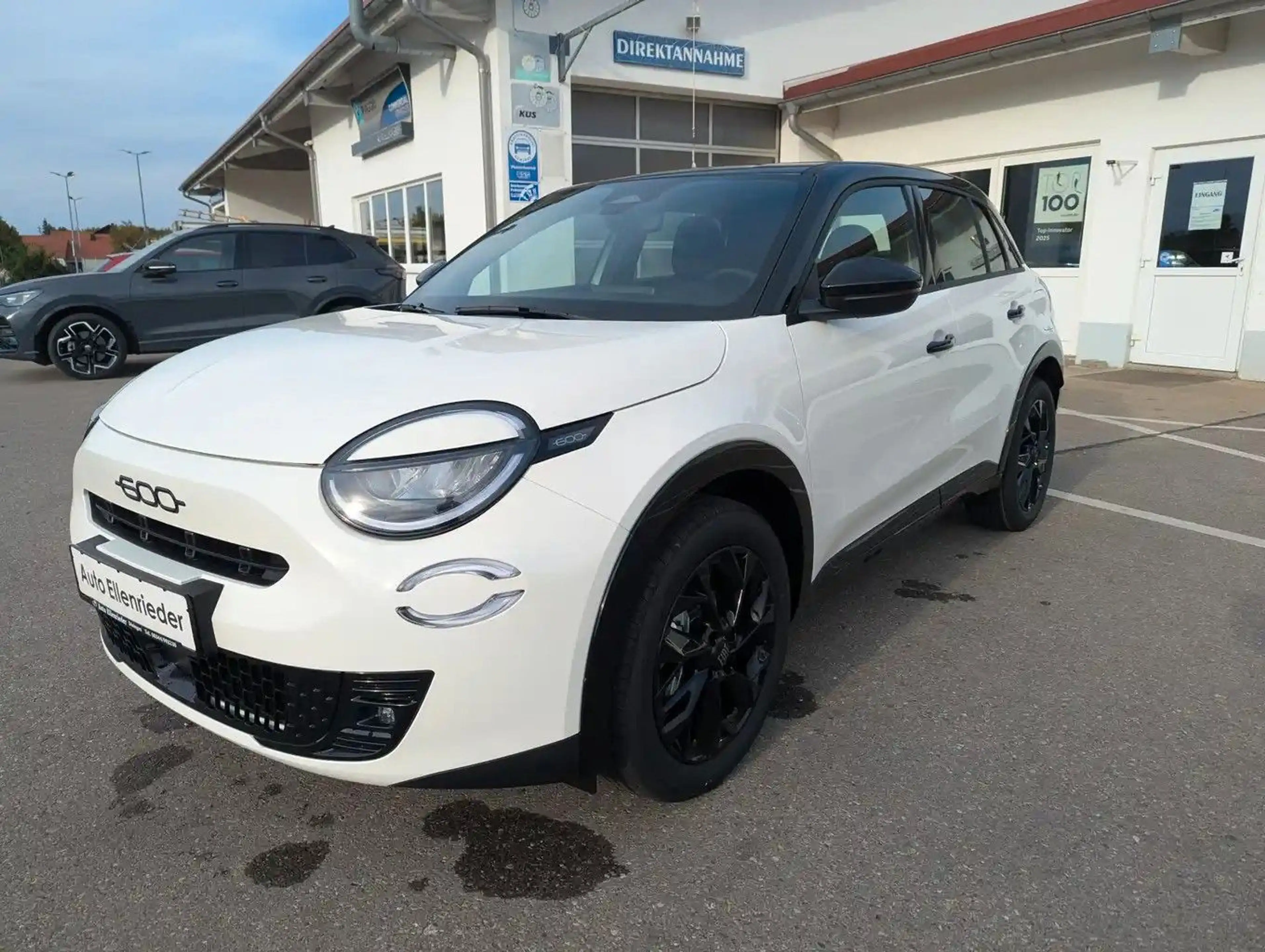 Fiat 600 1.2 Turbo 74 kW MT6 STREET SHZ,PDC,LED