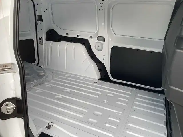 Ford Transit Connect view 5