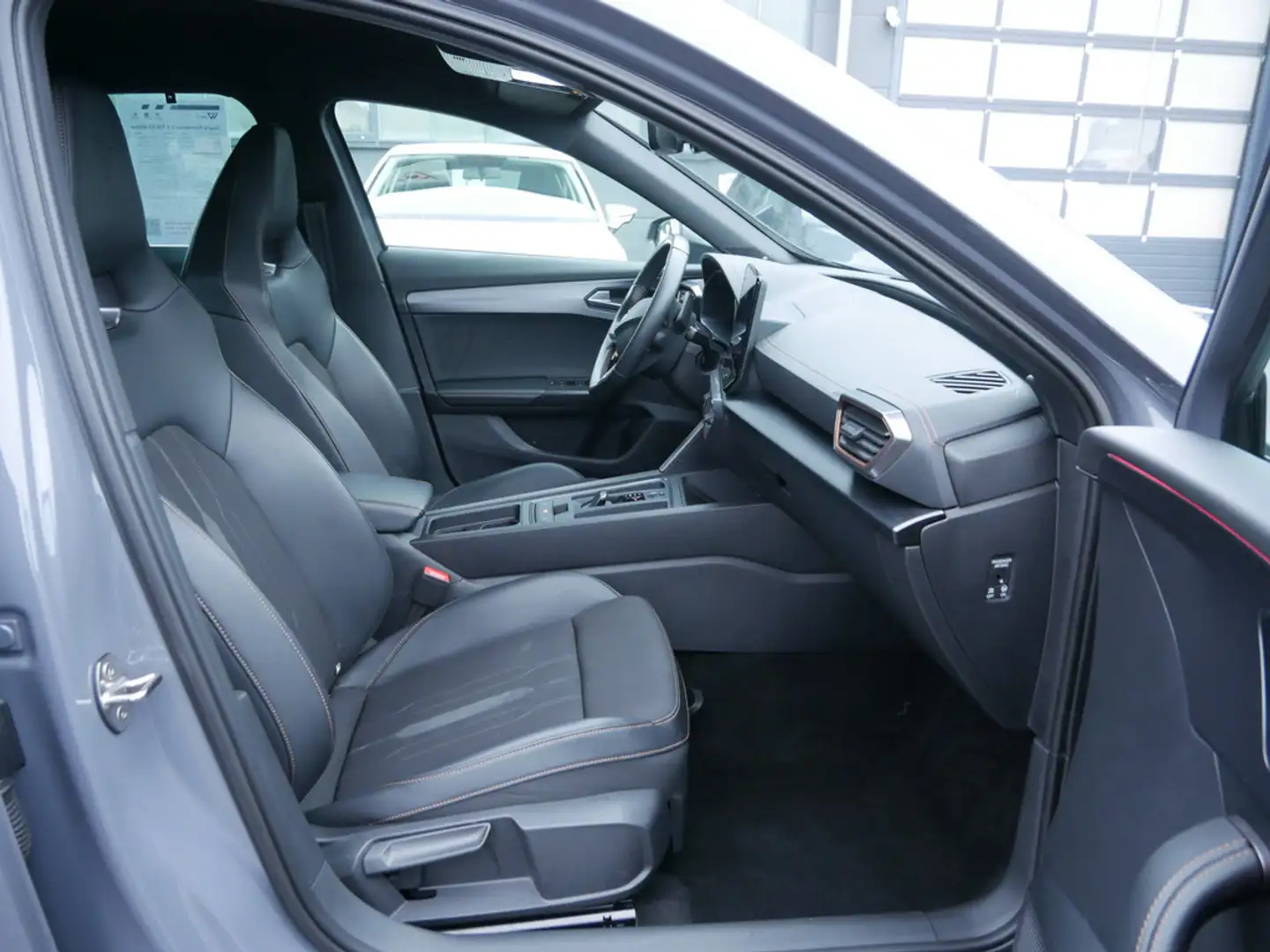 CUPRA Formentor 2.0 TSI VZ 4Drive DCC ACC LED BEATS Grau - 2