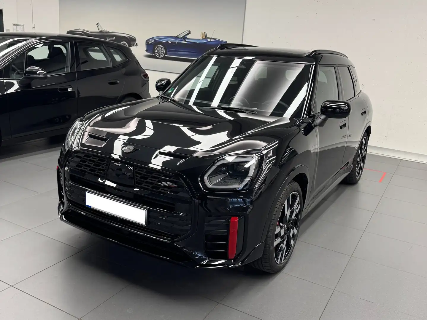 MINI JCW Countryman All4 Schwarz - 1