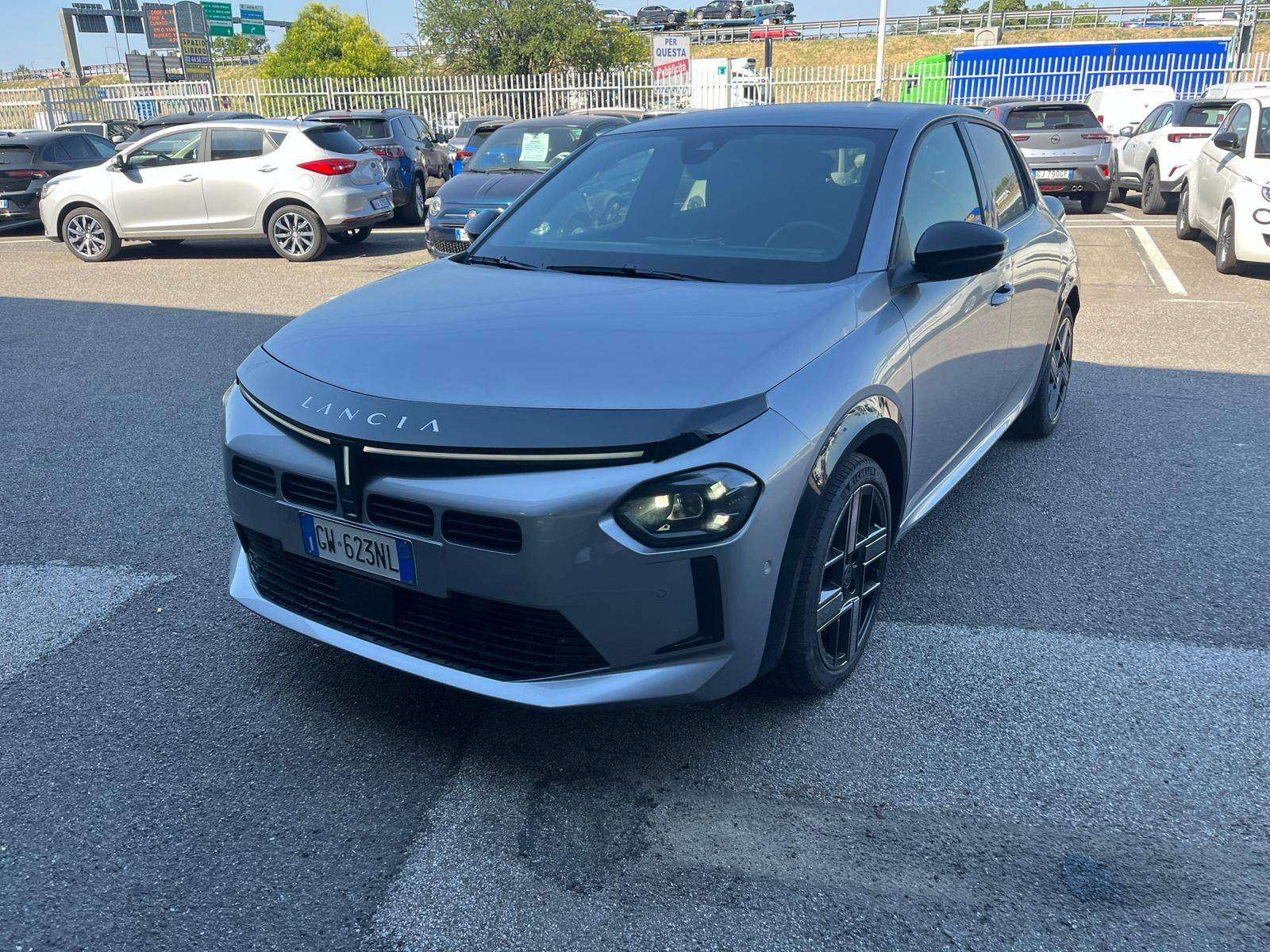 Lancia Ypsilon