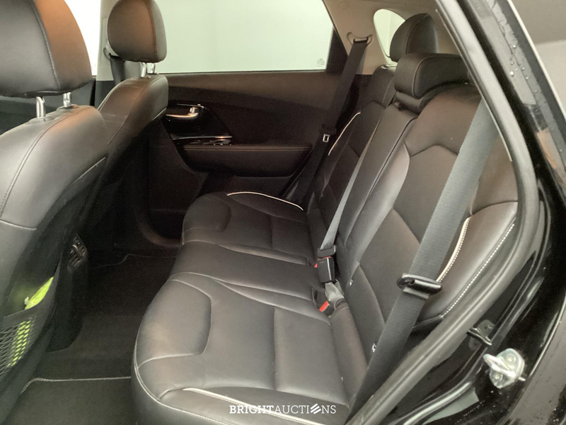 Kia e-Niro ExecutiveLine 64 kWh — photo 11