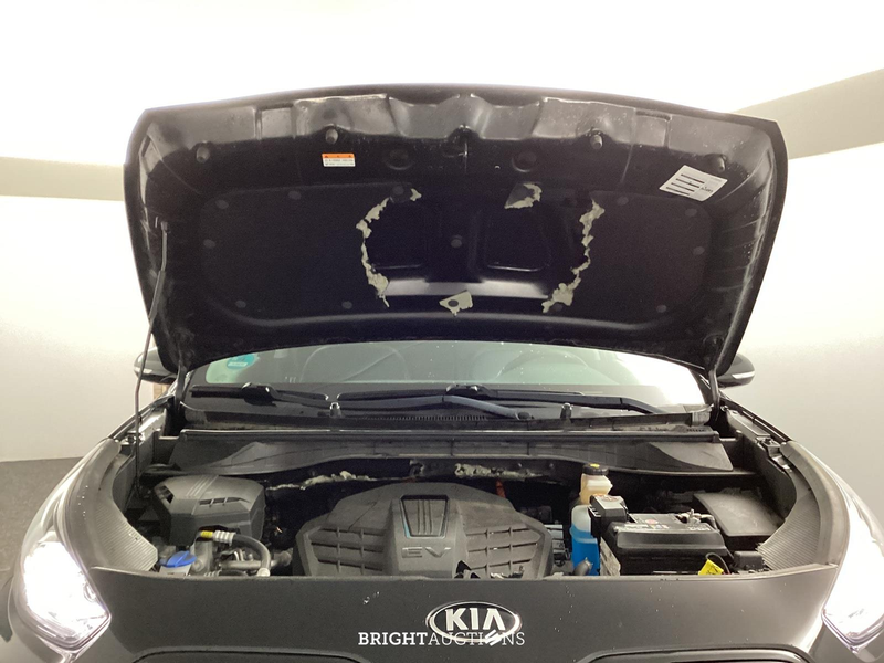 Kia e-Niro ExecutiveLine 64 kWh — photo 14