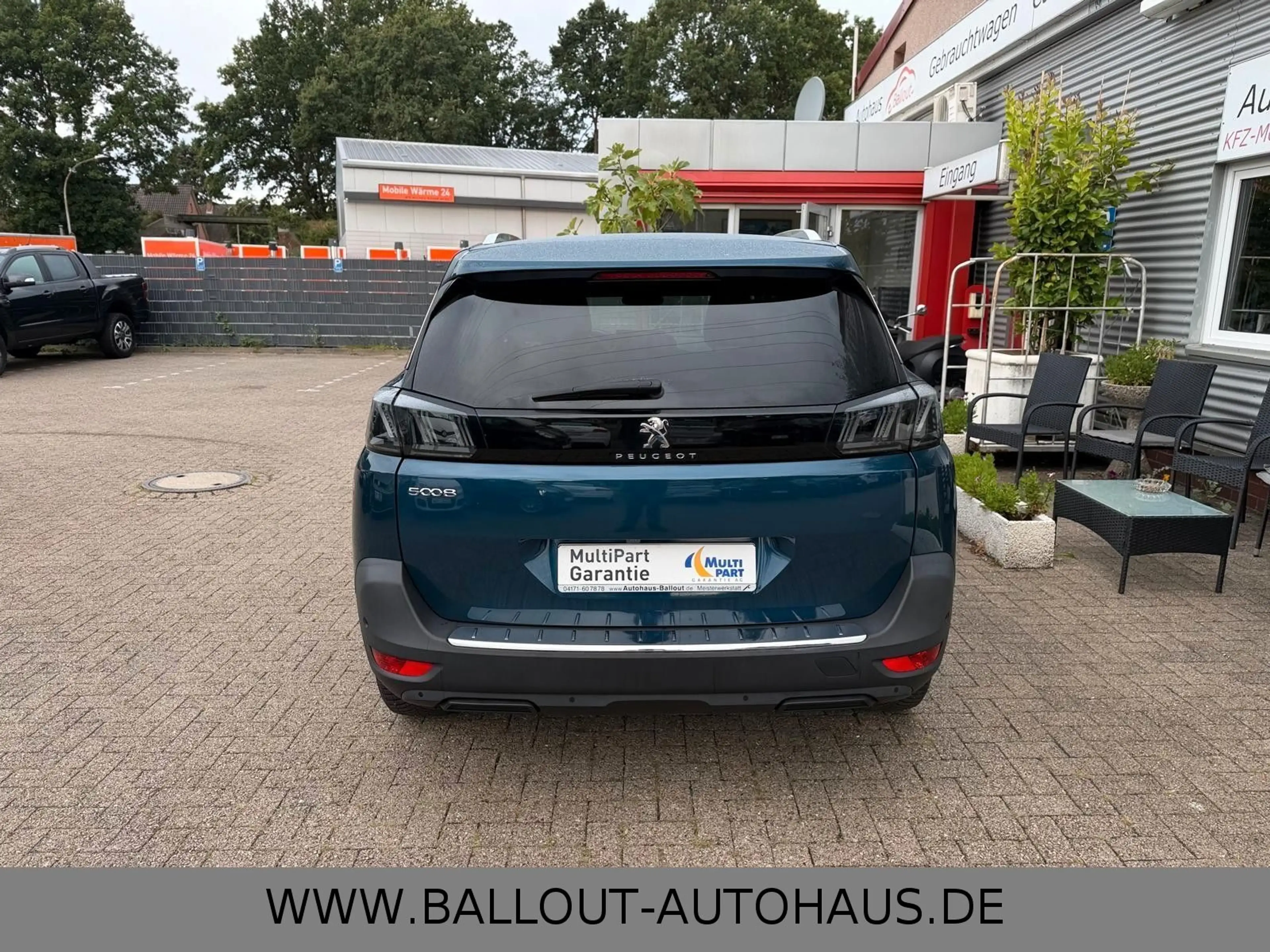 Peugeot 5008 Allure*1.HAND*LED*7-SITZER*SPUR*TOT*SHZ*EU6 — photo 6