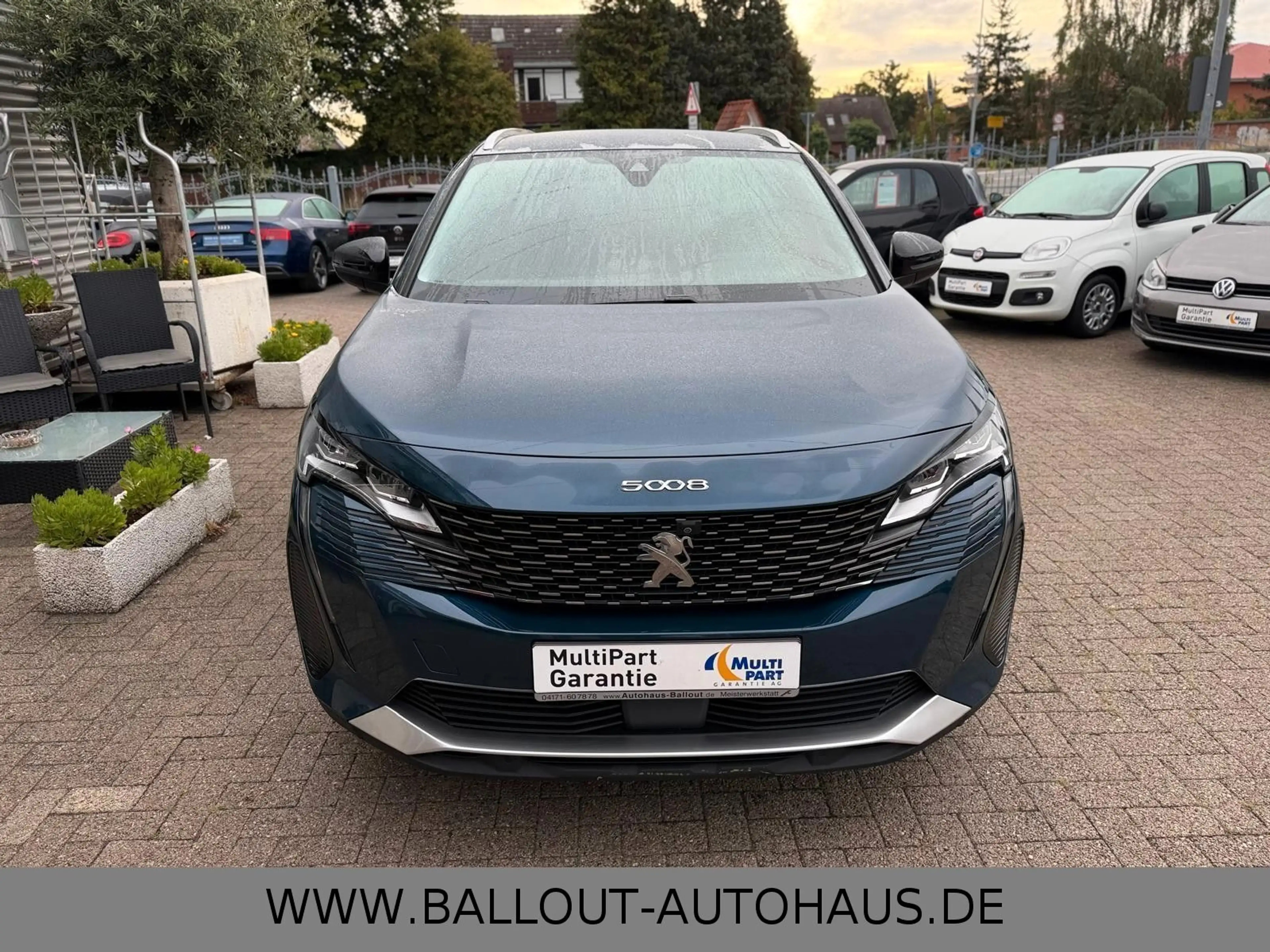 Peugeot 5008 Allure*1.HAND*LED*7-SITZER*SPUR*TOT*SHZ*EU6 — photo 3