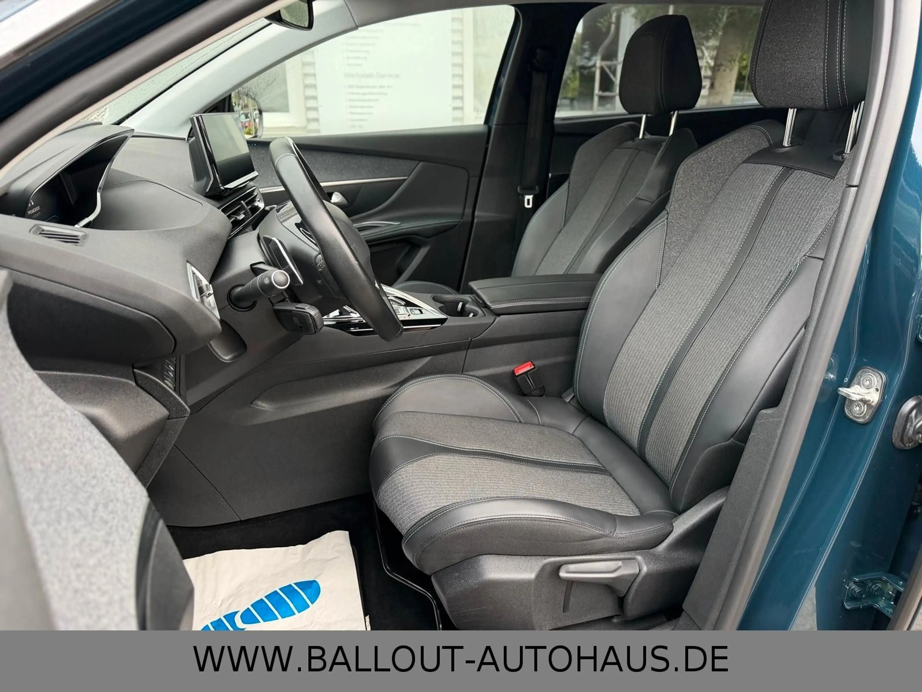 Peugeot 5008 Allure*1.HAND*LED*7-SITZER*SPUR*TOT*SHZ*EU6 — photo 9