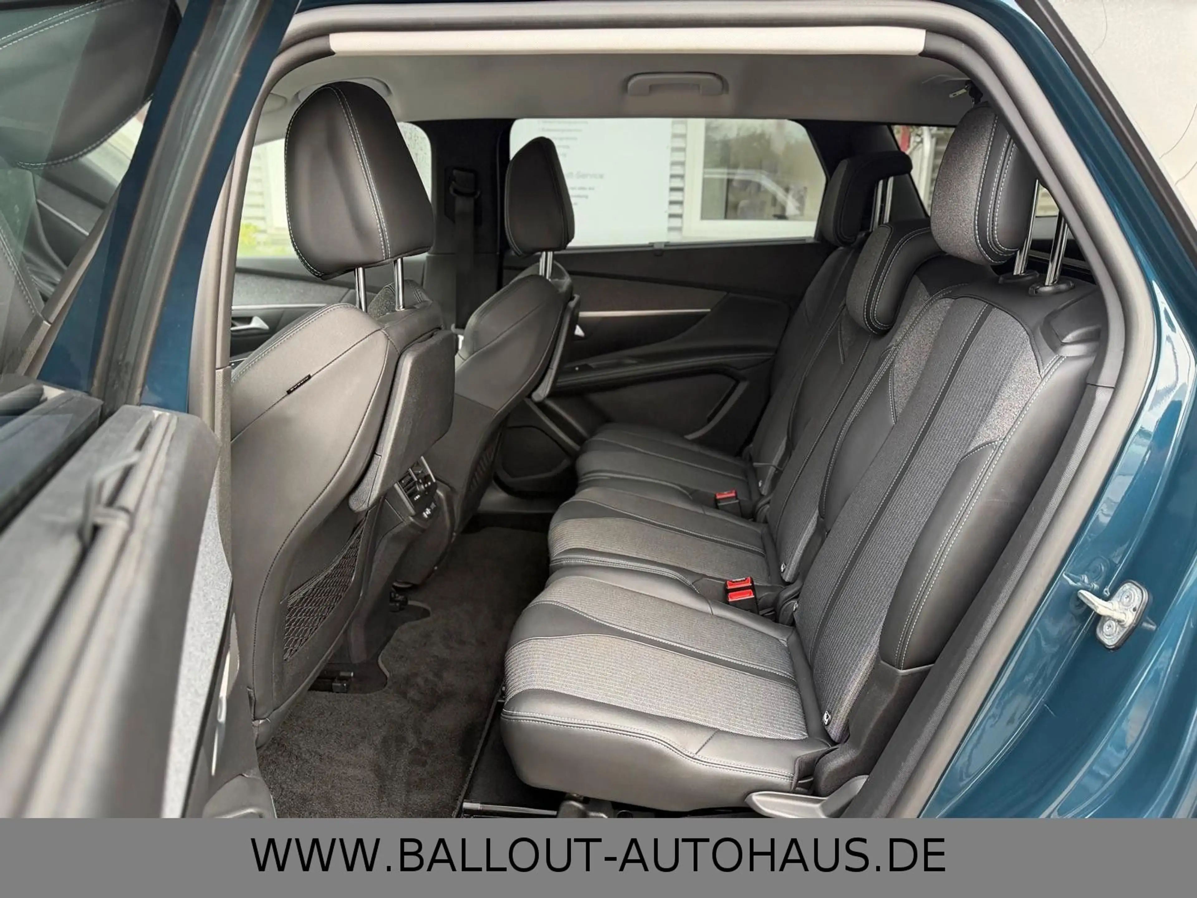 Peugeot 5008 Allure*1.HAND*LED*7-SITZER*SPUR*TOT*SHZ*EU6 — photo 13