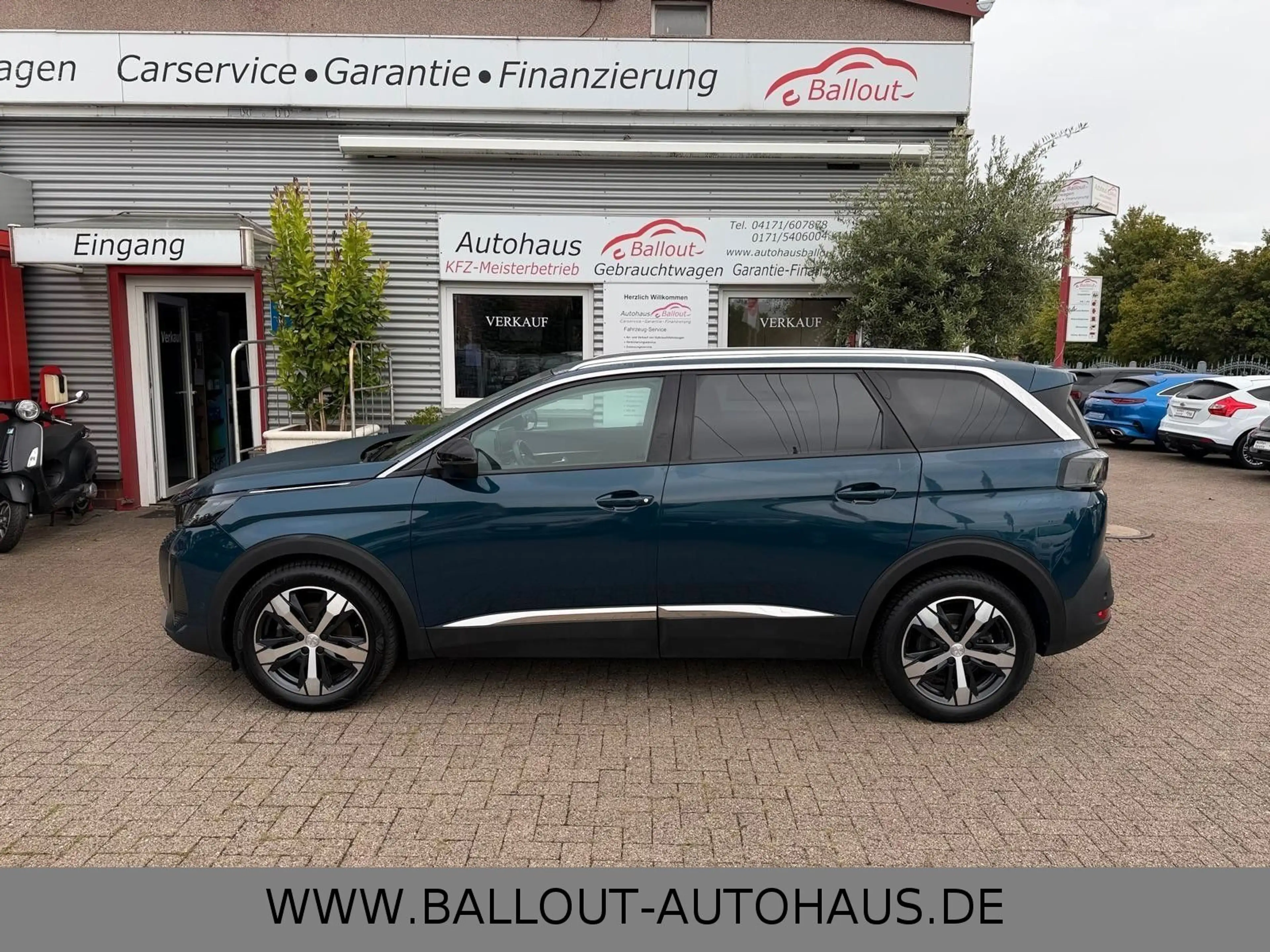 Peugeot 5008 Allure*1.HAND*LED*7-SITZER*SPUR*TOT*SHZ*EU6