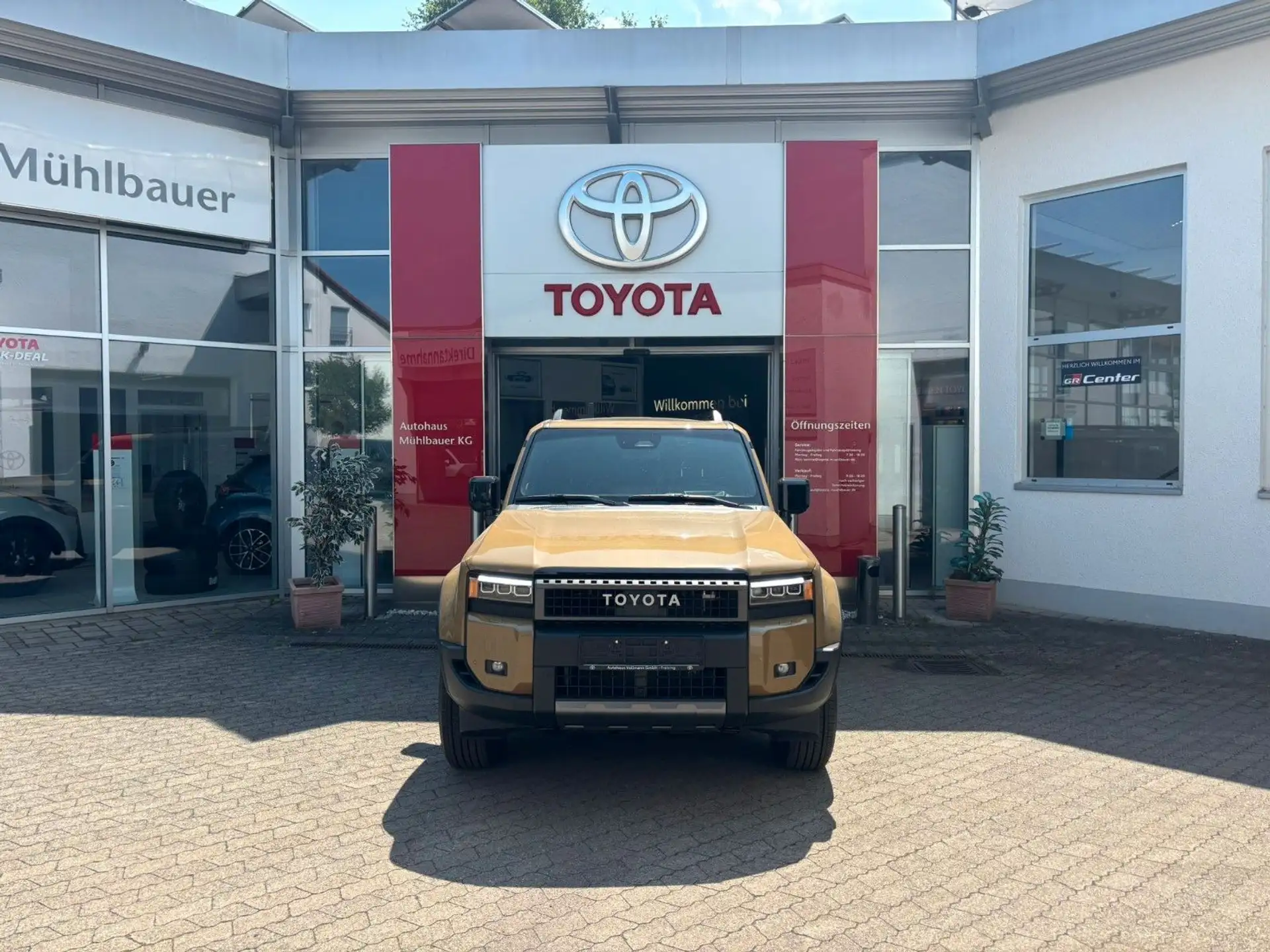 도요타 Toyota Land Cruiser Land Cruiser Station 2026 베이지 사진 1