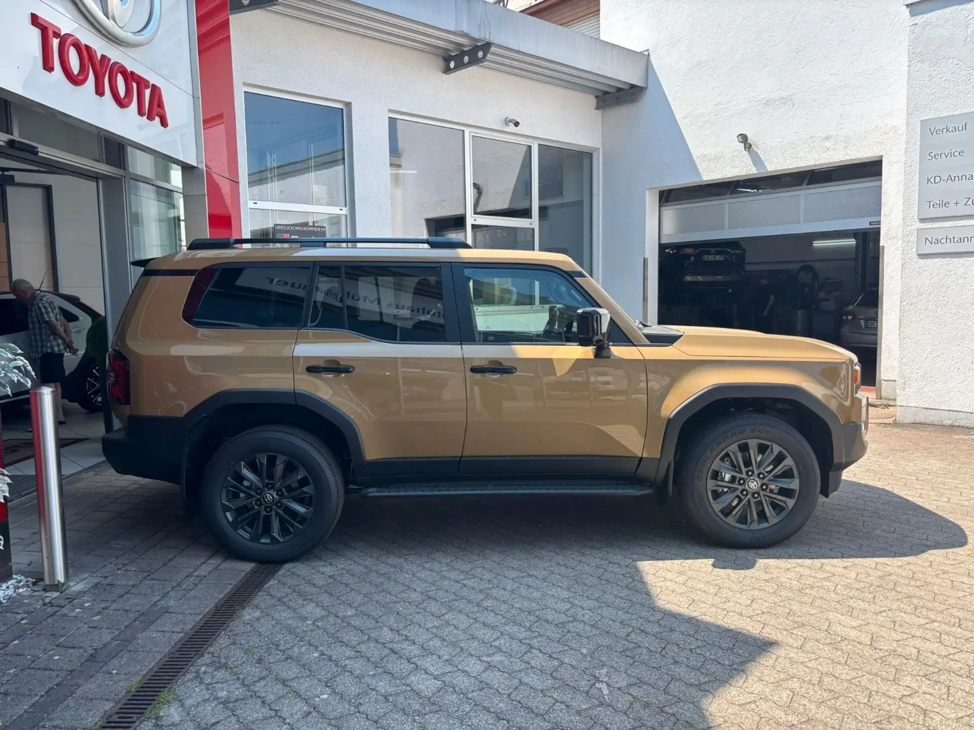 도요타 Toyota Land Cruiser Land Cruiser Station 2026 베이지 사진 8