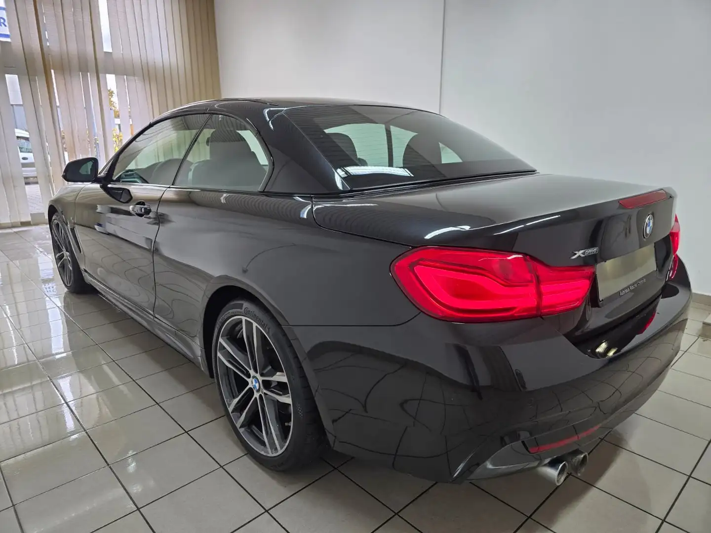 BMW 430 i xDrive 2x M Sport Paket LED Navi Leder HuD 19" Schwarz - 2