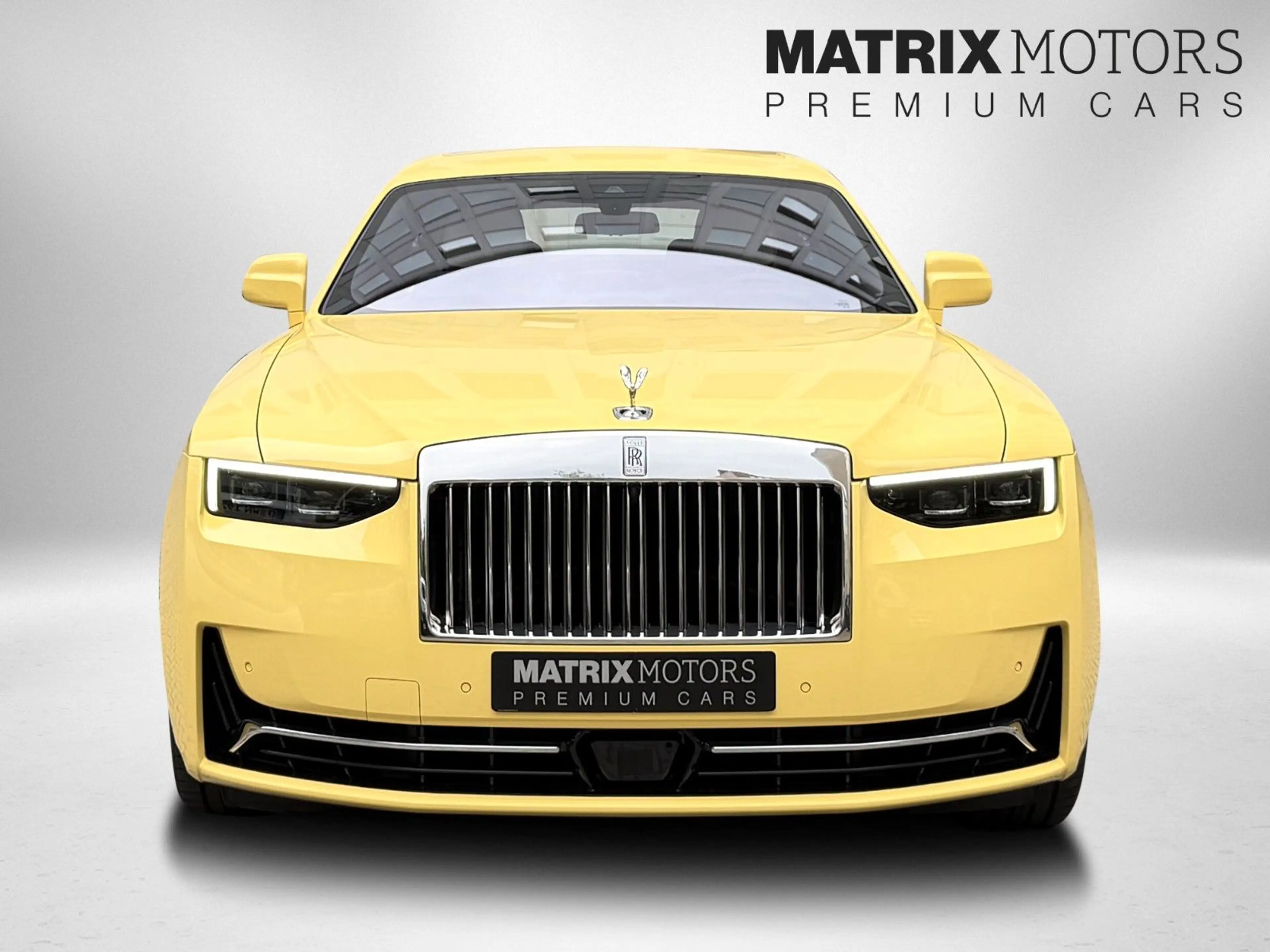 Rolls-Royce Ghost Series ll Theatre Picnic BeSpoke Massage — photo 13