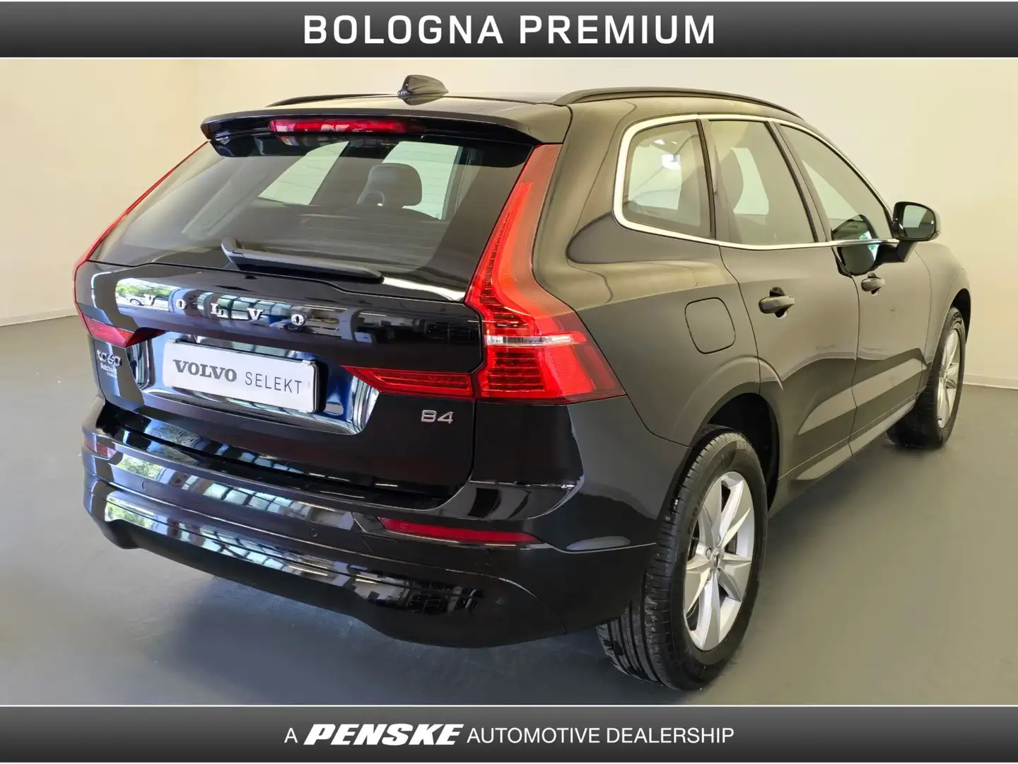 Volvo XC60 XC60 B4 (d) automatico Core - Gancio Traino Nero - 2