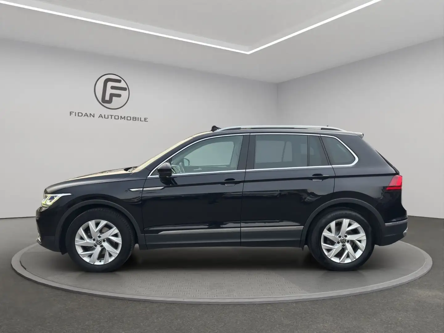 Volkswagen Tiguan Elegance*Virtual*Pano*Matrix*AHK*App*ACC* Schwarz - 2
