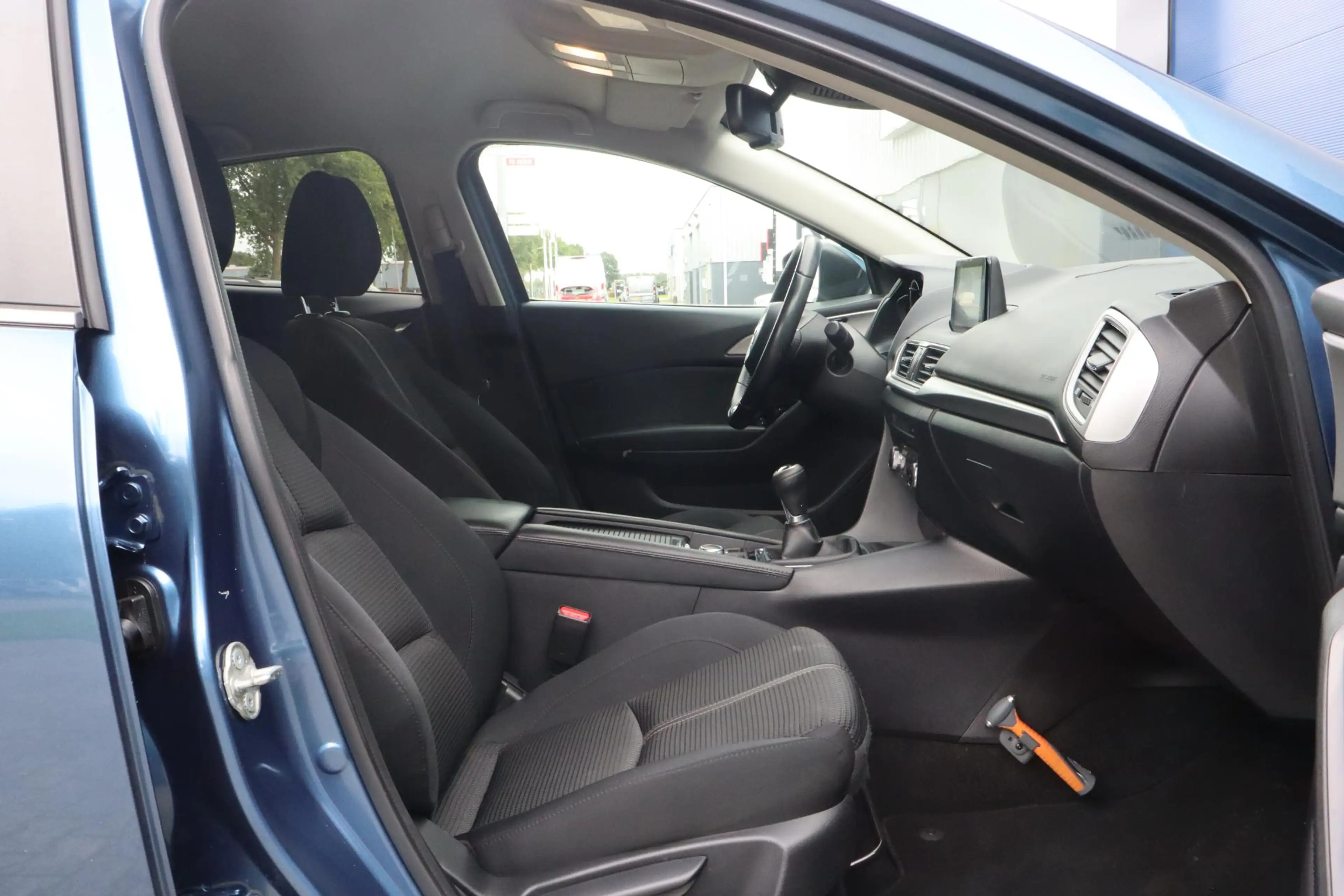 Mazda 3 2.0 SkyActiv-G 120 TS+ | Navigatie | Stoel-stuur v — photo 15