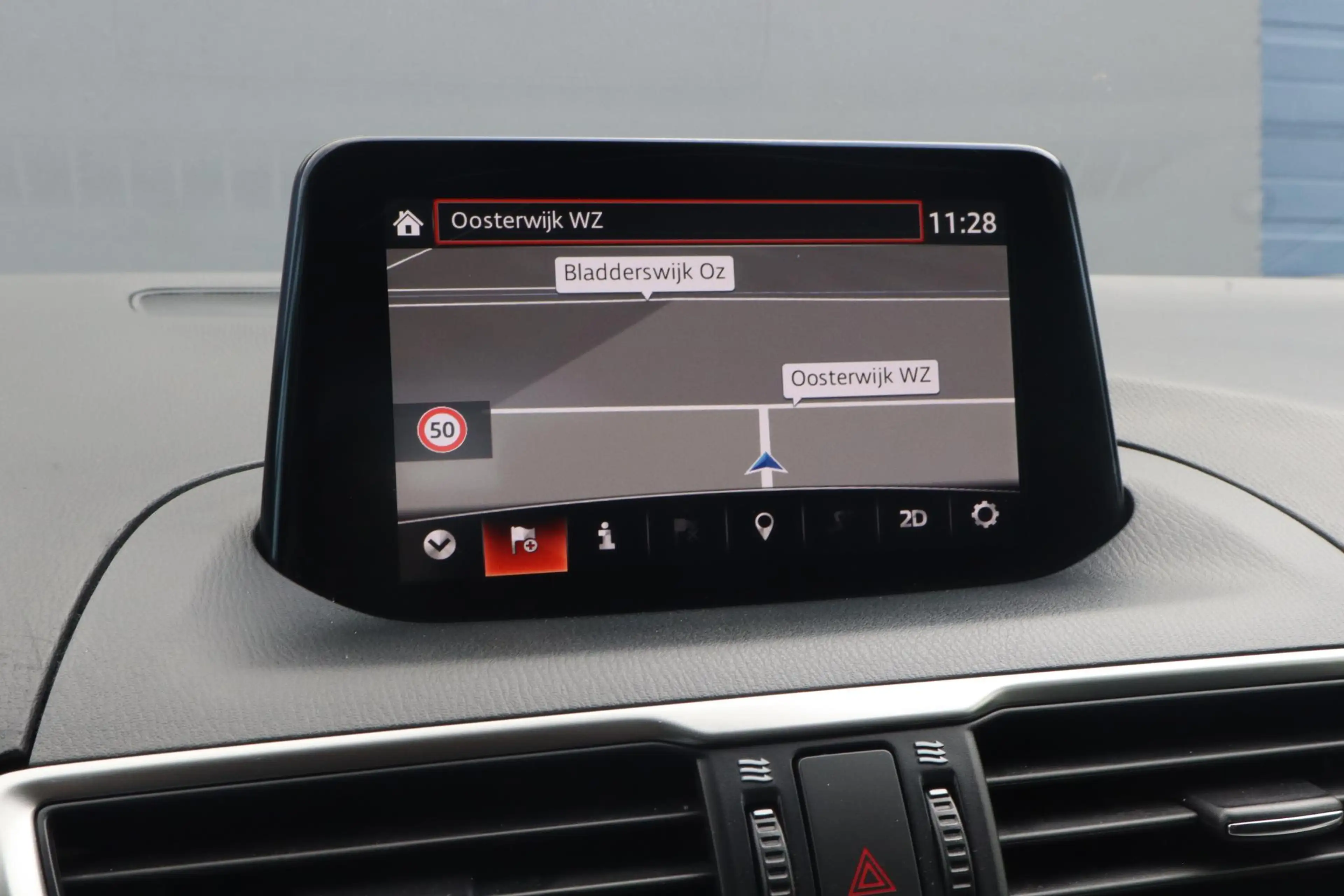 Mazda 3 2.0 SkyActiv-G 120 TS+ | Navigatie | Stoel-stuur v — photo 6