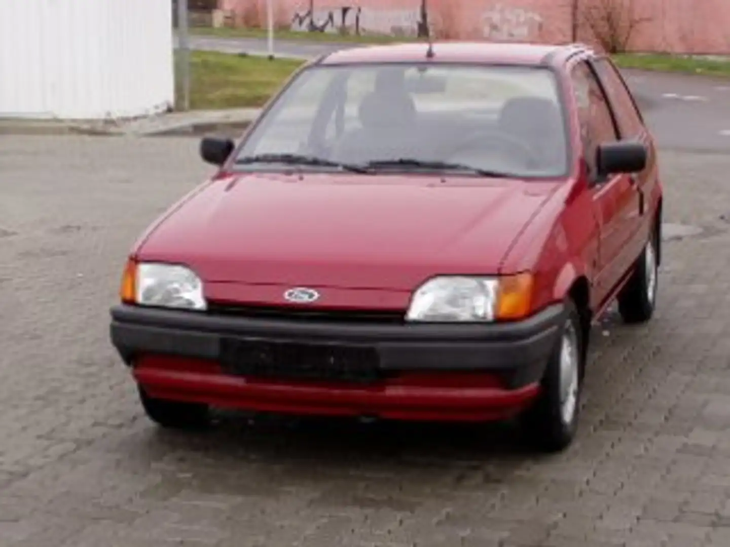 Ford Fiesta C Червоний - 1