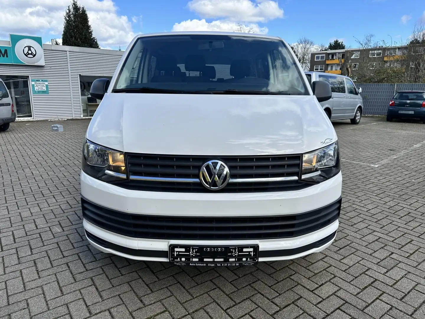 Volkswagen T6 Kombi 110kw/ 9 Sitzer / Anhängerkupplung /Tüv 8/26 Weiß - 2