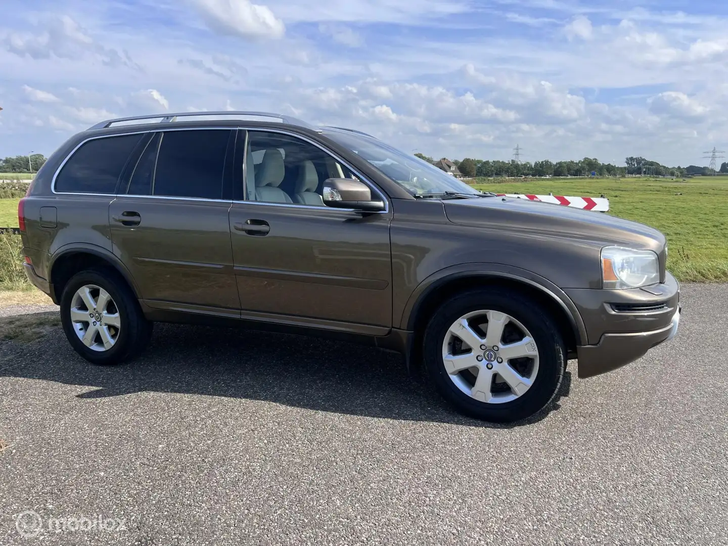 Volvo XC90 2.4 D5 Executive grijs kenteken euro 5 siva - 2