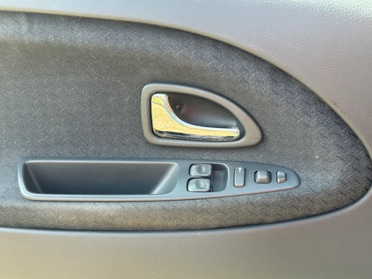 Volvo S40 1.8, foto 8