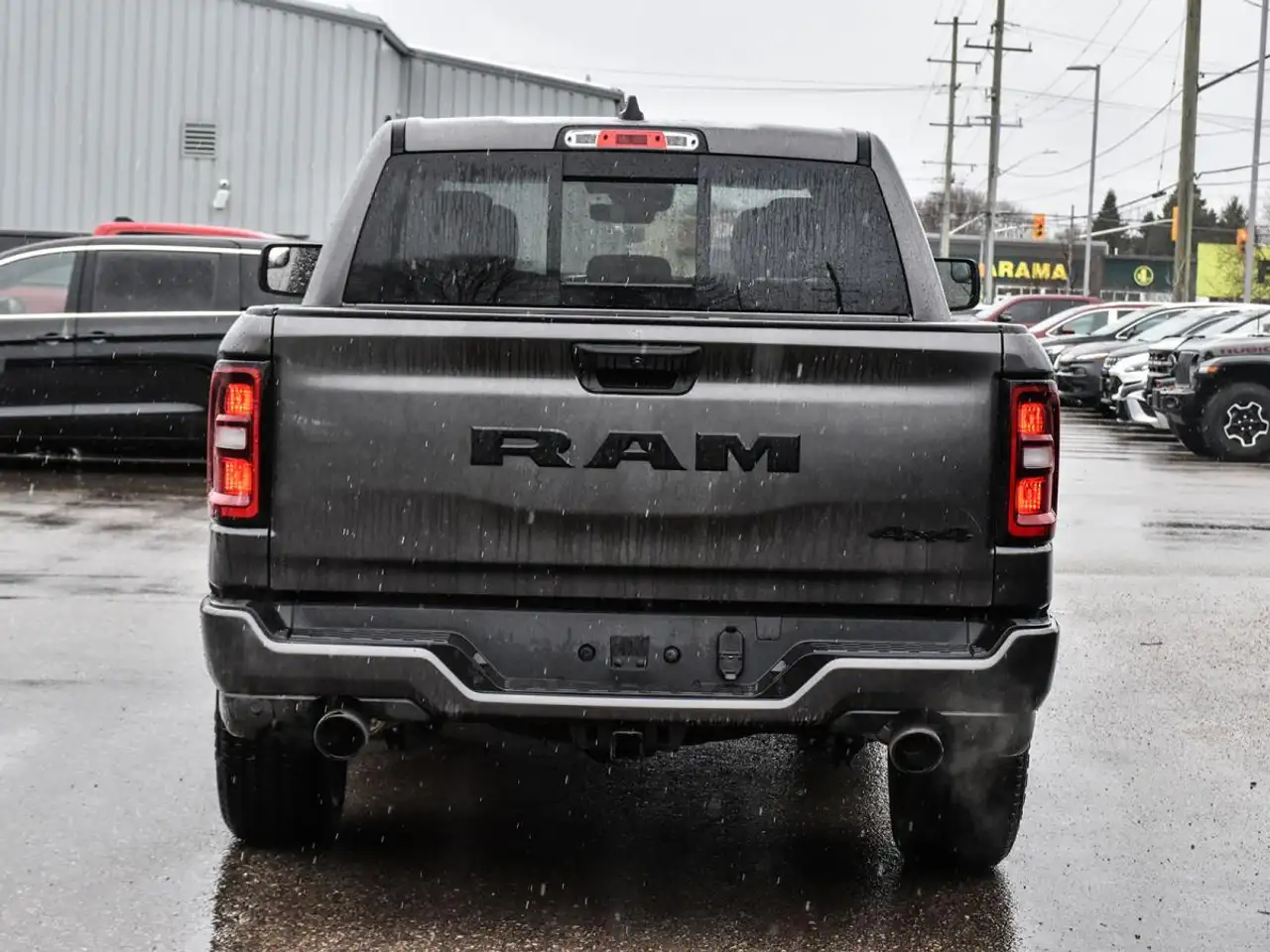 RAM 1500 снимка RAM 1500