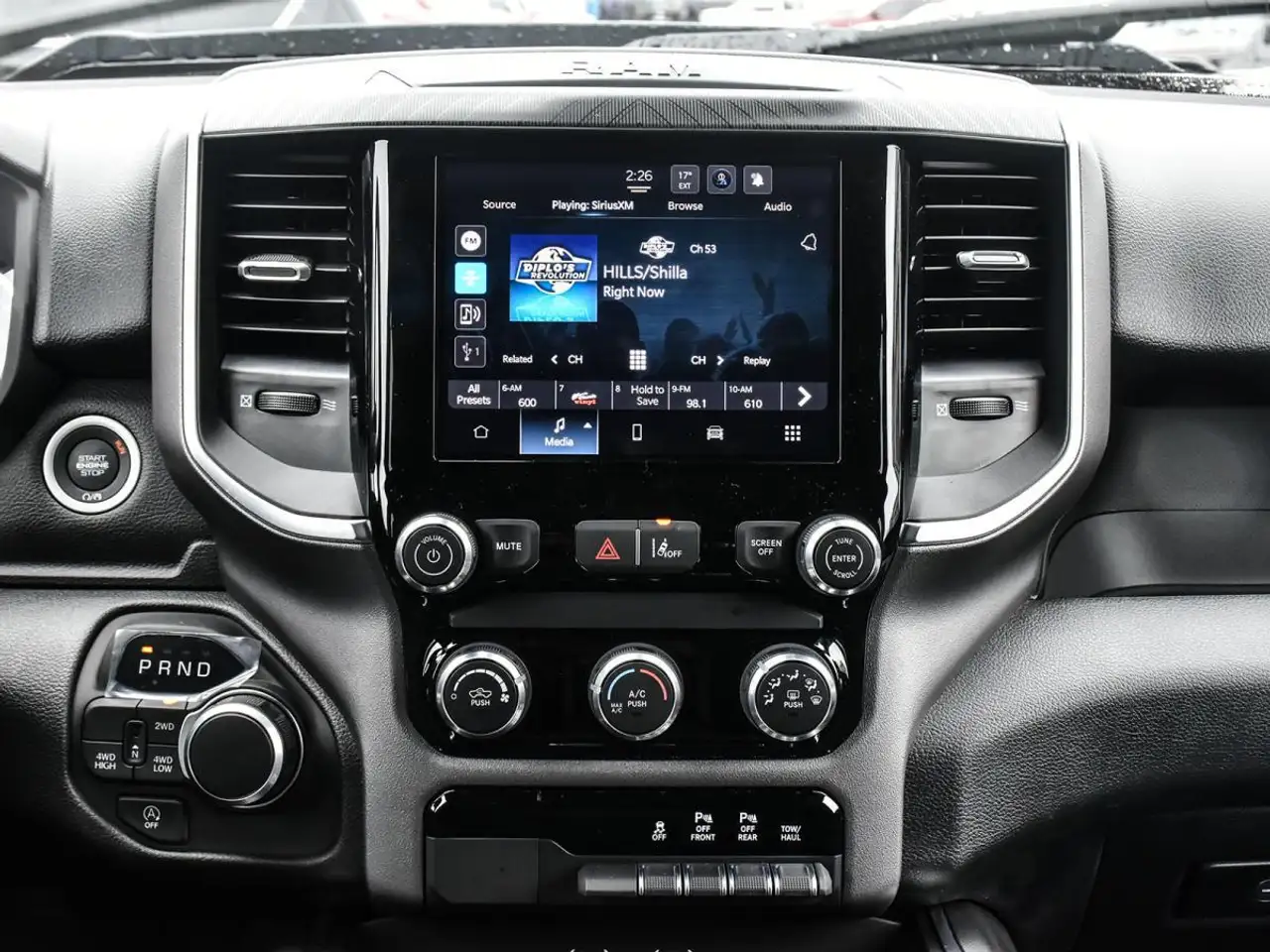 RAM 1500 снимка RAM 1500