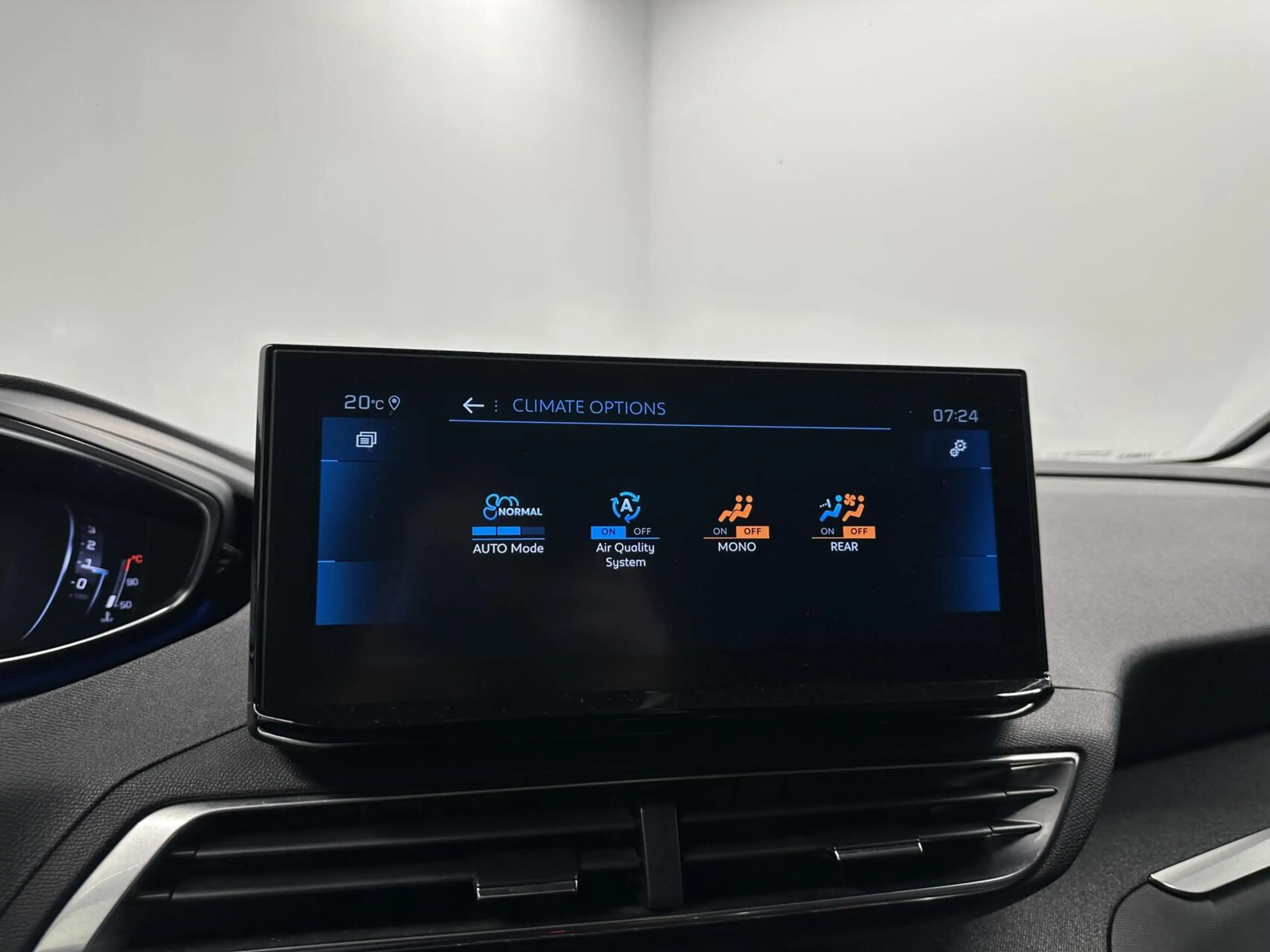 Peugeot 5008 1.2 PureTech Blue Lease Allure TREKHAAK CAMERA LM — photo 45