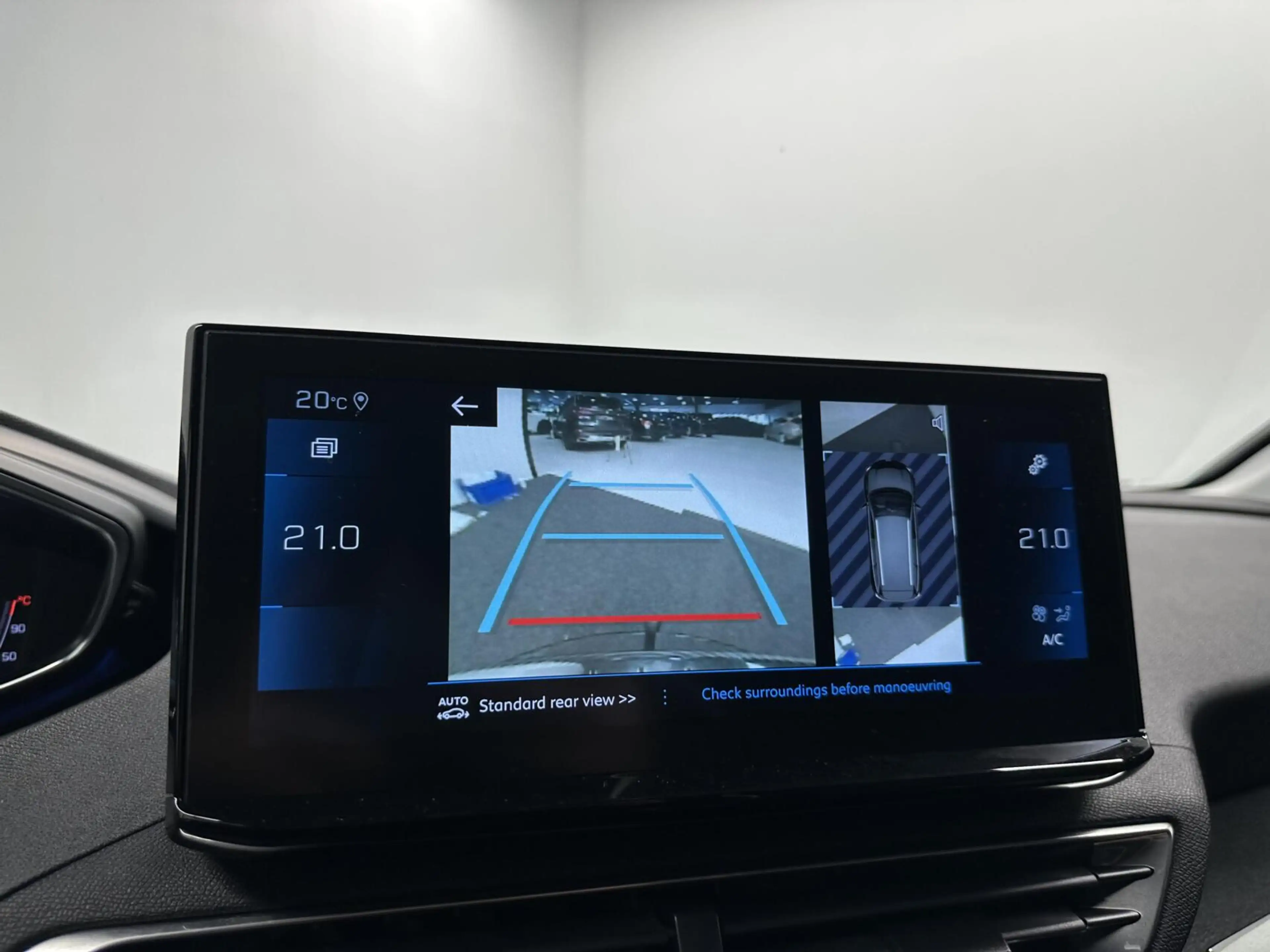 Peugeot 5008 1.2 PureTech Blue Lease Allure TREKHAAK CAMERA LM — photo 38