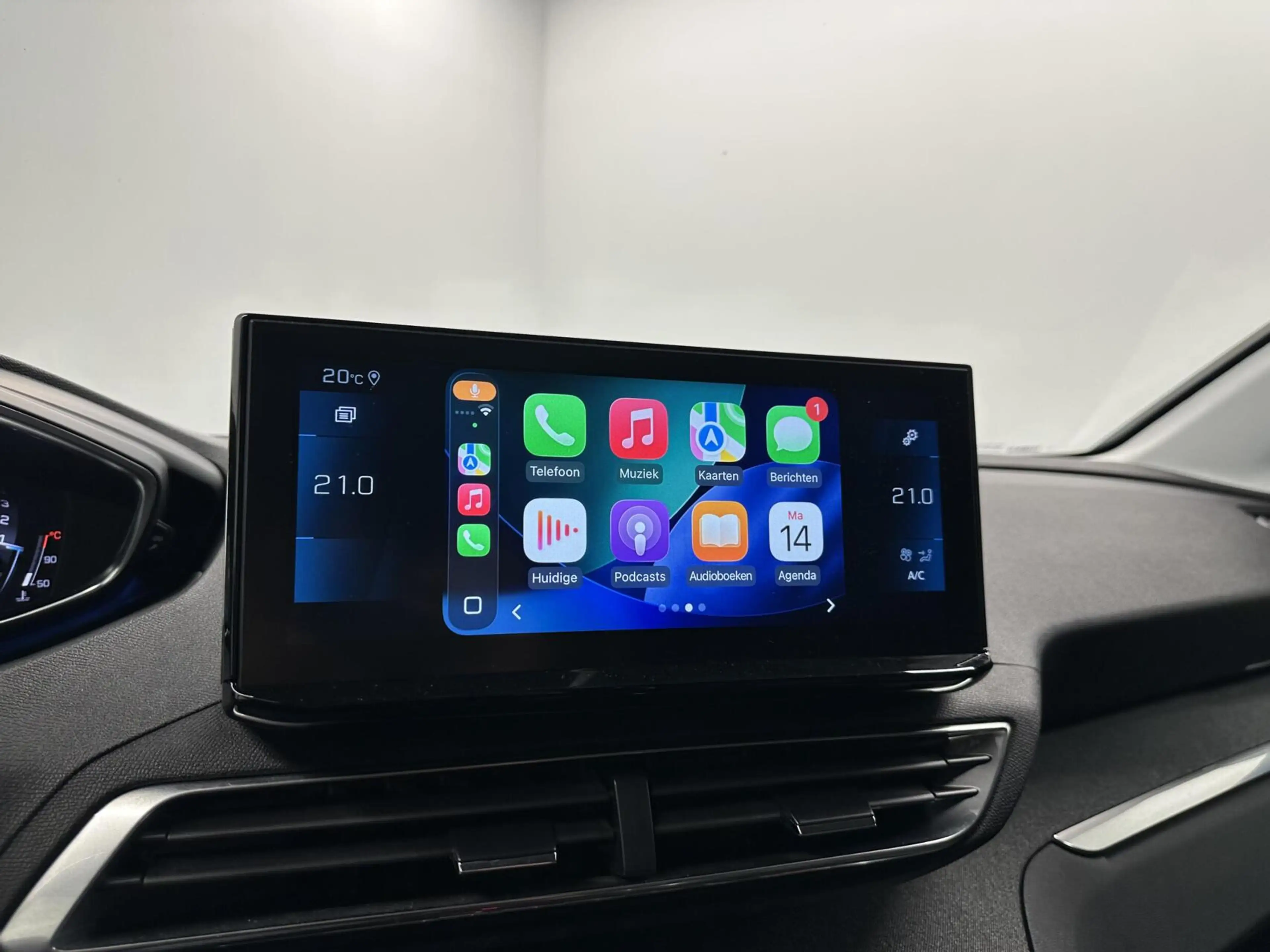 Peugeot 5008 1.2 PureTech Blue Lease Allure TREKHAAK CAMERA LM — photo 36