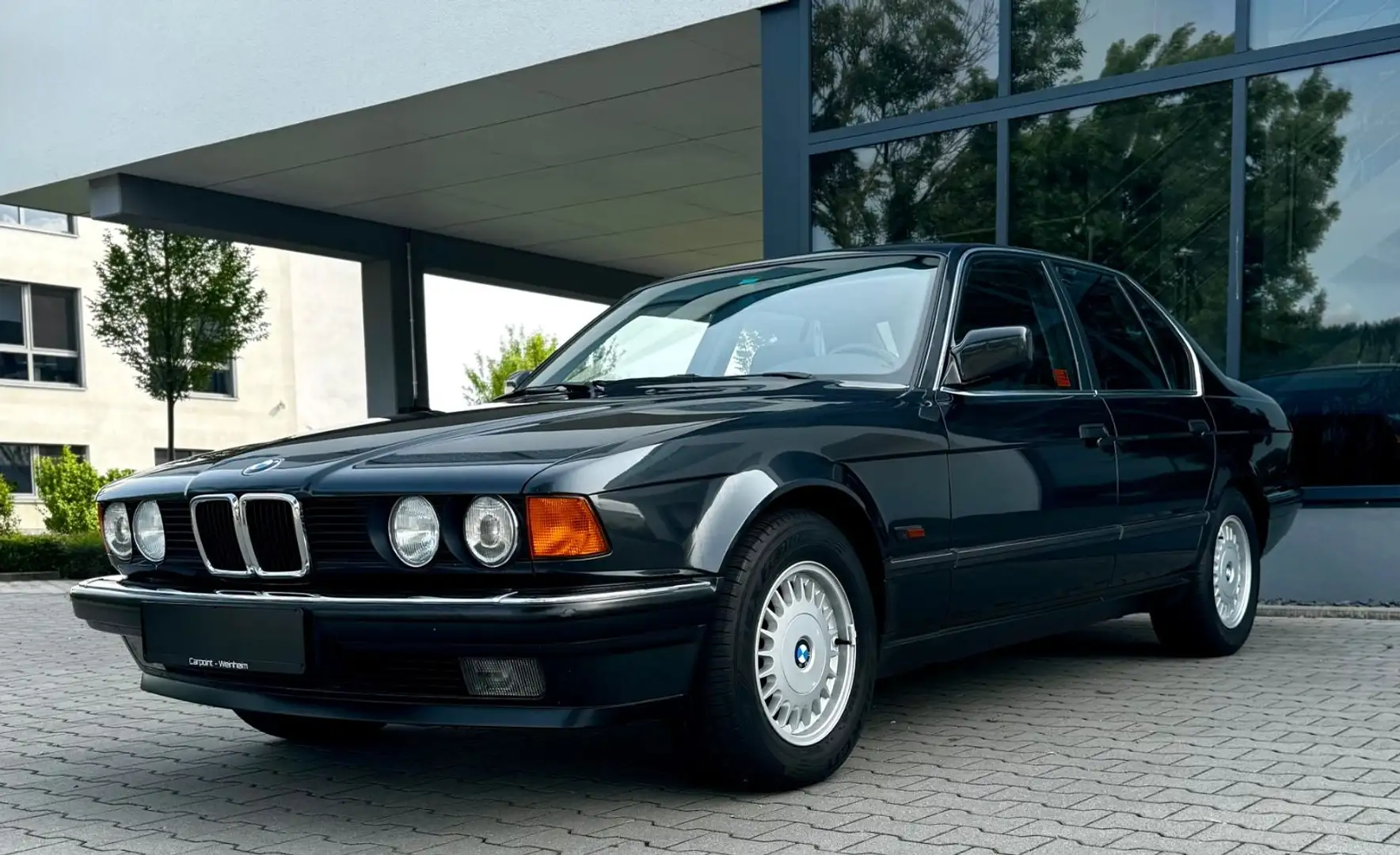 BMW 730 i AUTOMATIK 1. HAND*H-KENNZEICHEN*SAMMLER Nero - 1