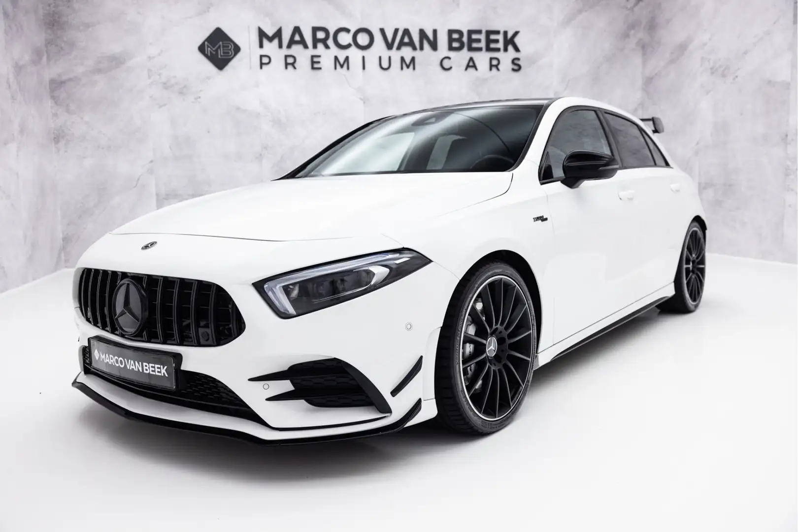 Mercedes-Benz A 35 AMG 4MATIC | Performance Stoel | Aero | Burmester | Sf Blanco - 1