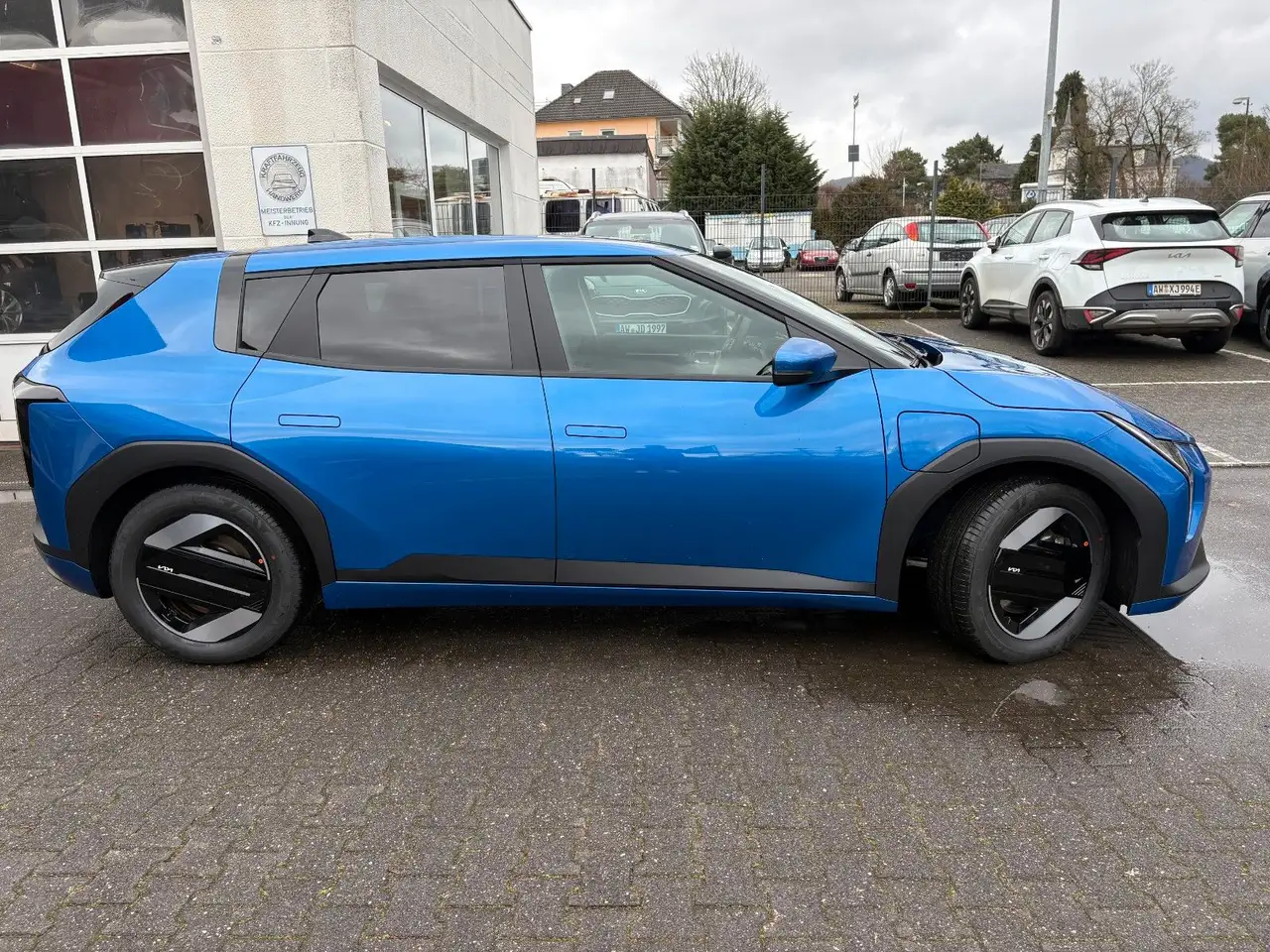 Kia EV4 7