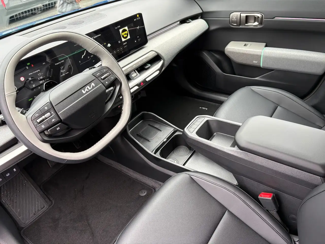 Kia EV4 15