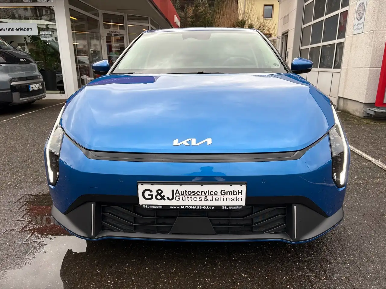 Kia EV4 3