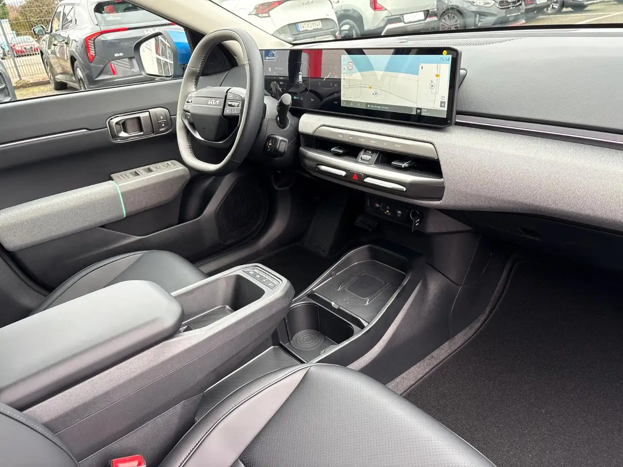Kia EV4 8