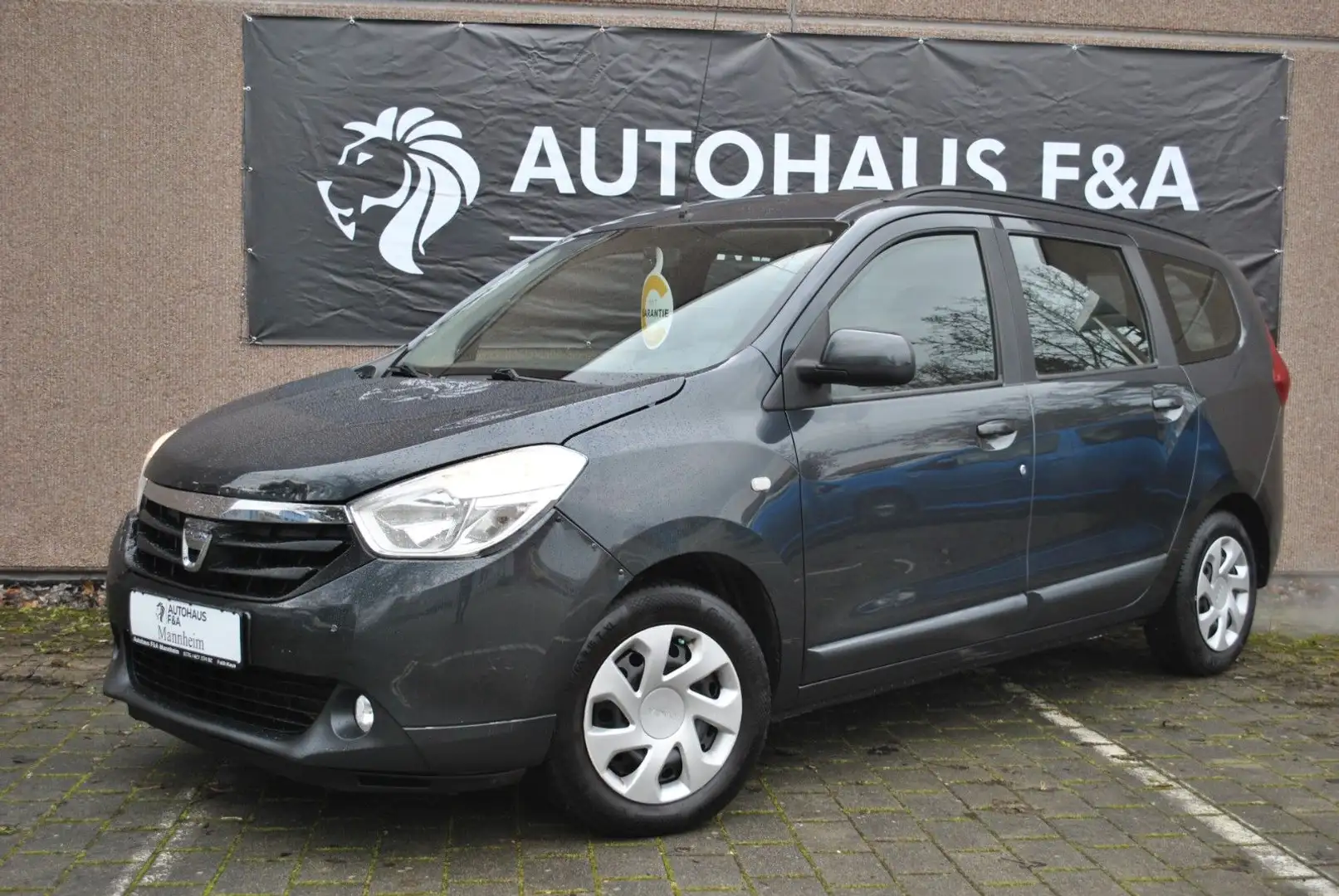 Dacia Lodgy Laureate LPG PDC KLIMA TEMP. TÜV 03/2026 - 1