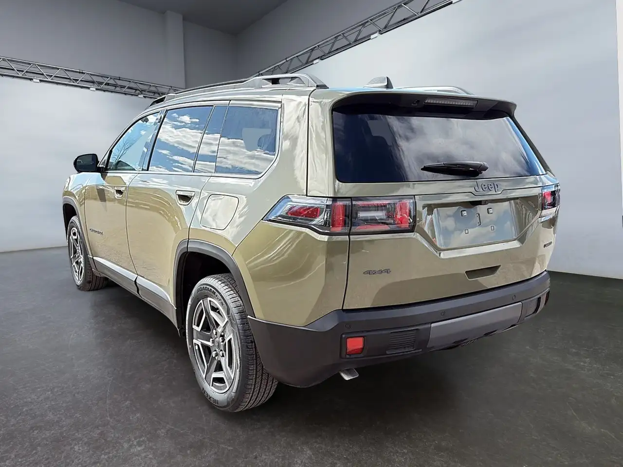 Jeep Cherokee снимка Jeep Cherokee