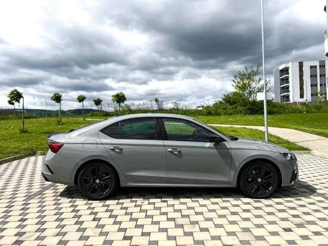 Imagine Skoda Octavia 2.0 TDI DSG 4x4 RS