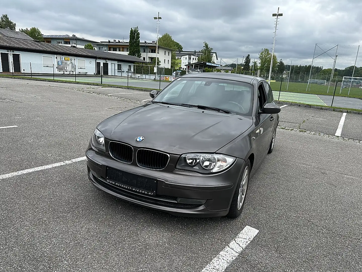 BMW 120 d *Leder-Tabak*Kima*PDC*Sitzheizung*Tempomat* Braun - 1