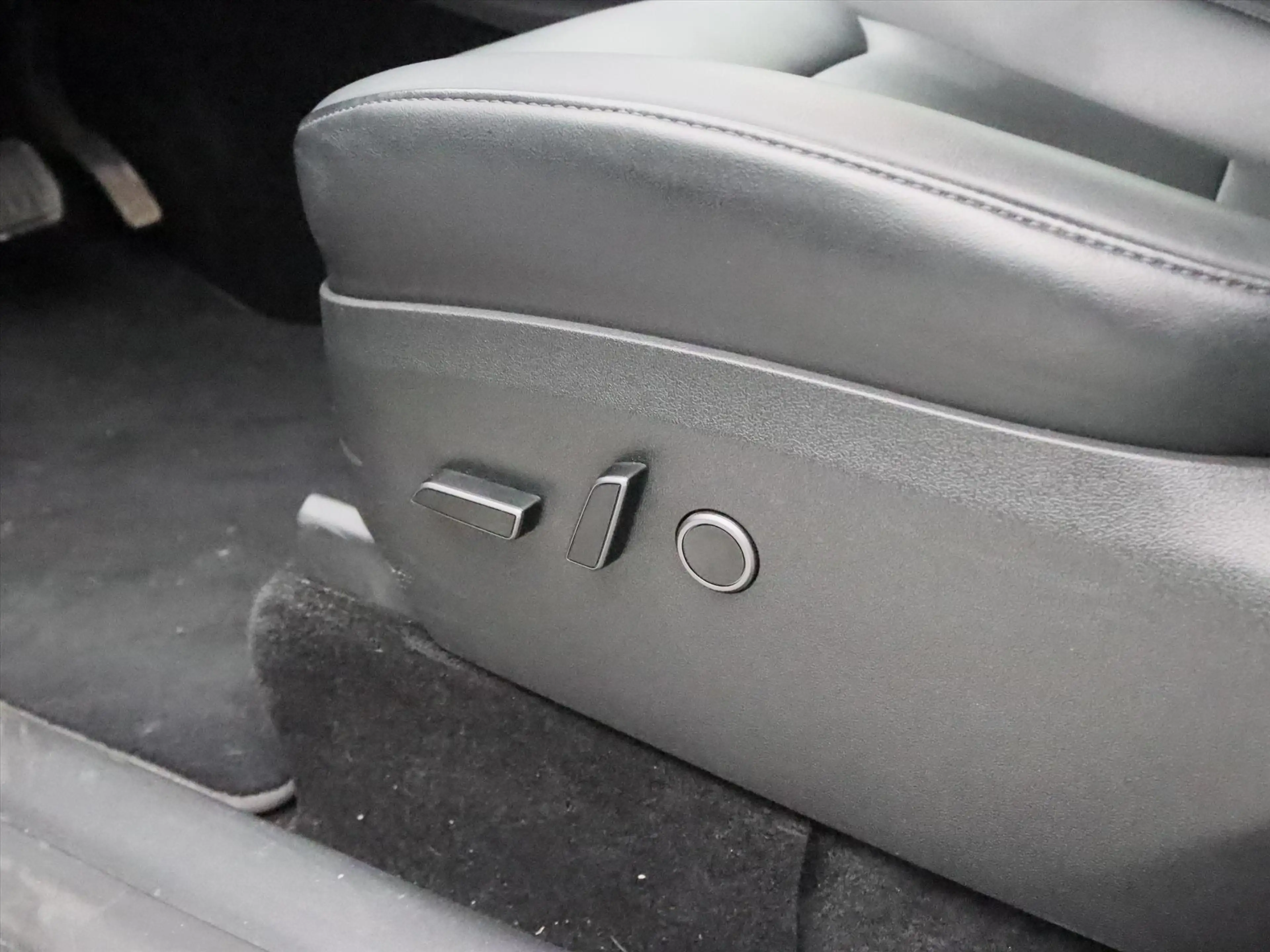 Tesla Model Y Long Range AWD 75kWh 351pk 94.4% SoH [ TREKHAAK+AM — photo 20