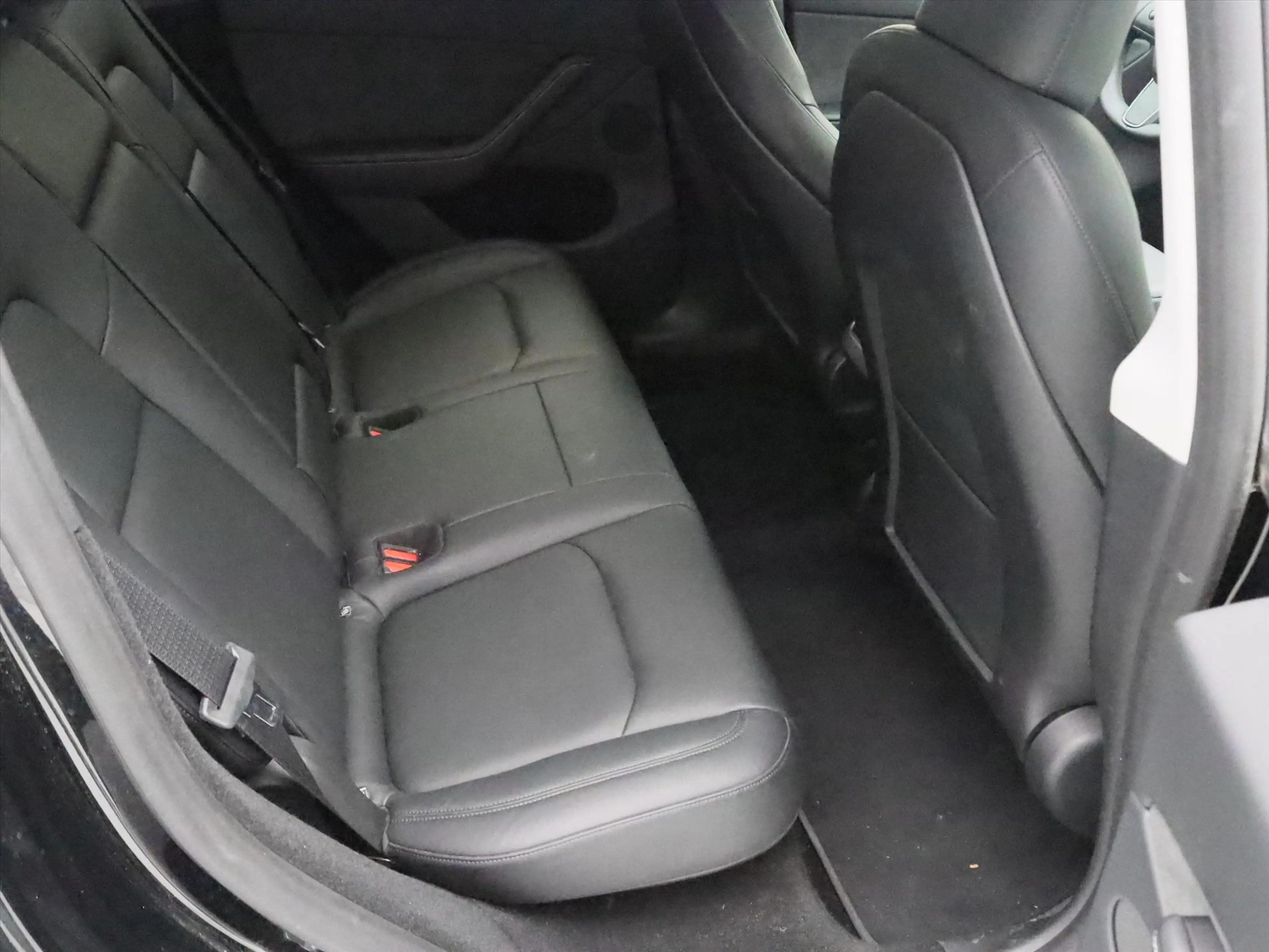 Tesla Model Y Long Range AWD 75kWh 351pk 94.4% SoH [ TREKHAAK+AM — photo 15