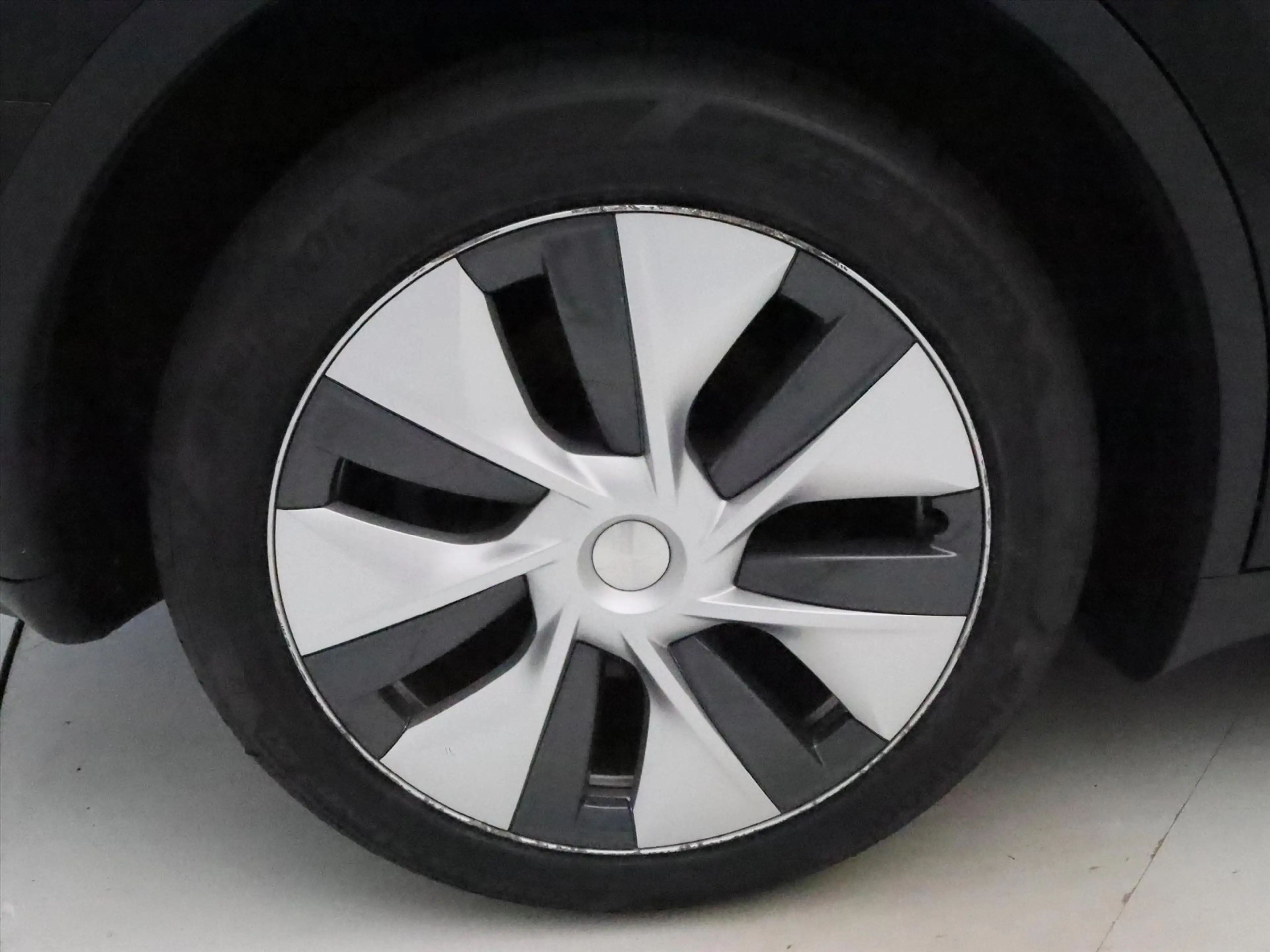 Tesla Model Y Long Range AWD 75kWh 351pk 94.4% SoH [ TREKHAAK+AM — photo 9