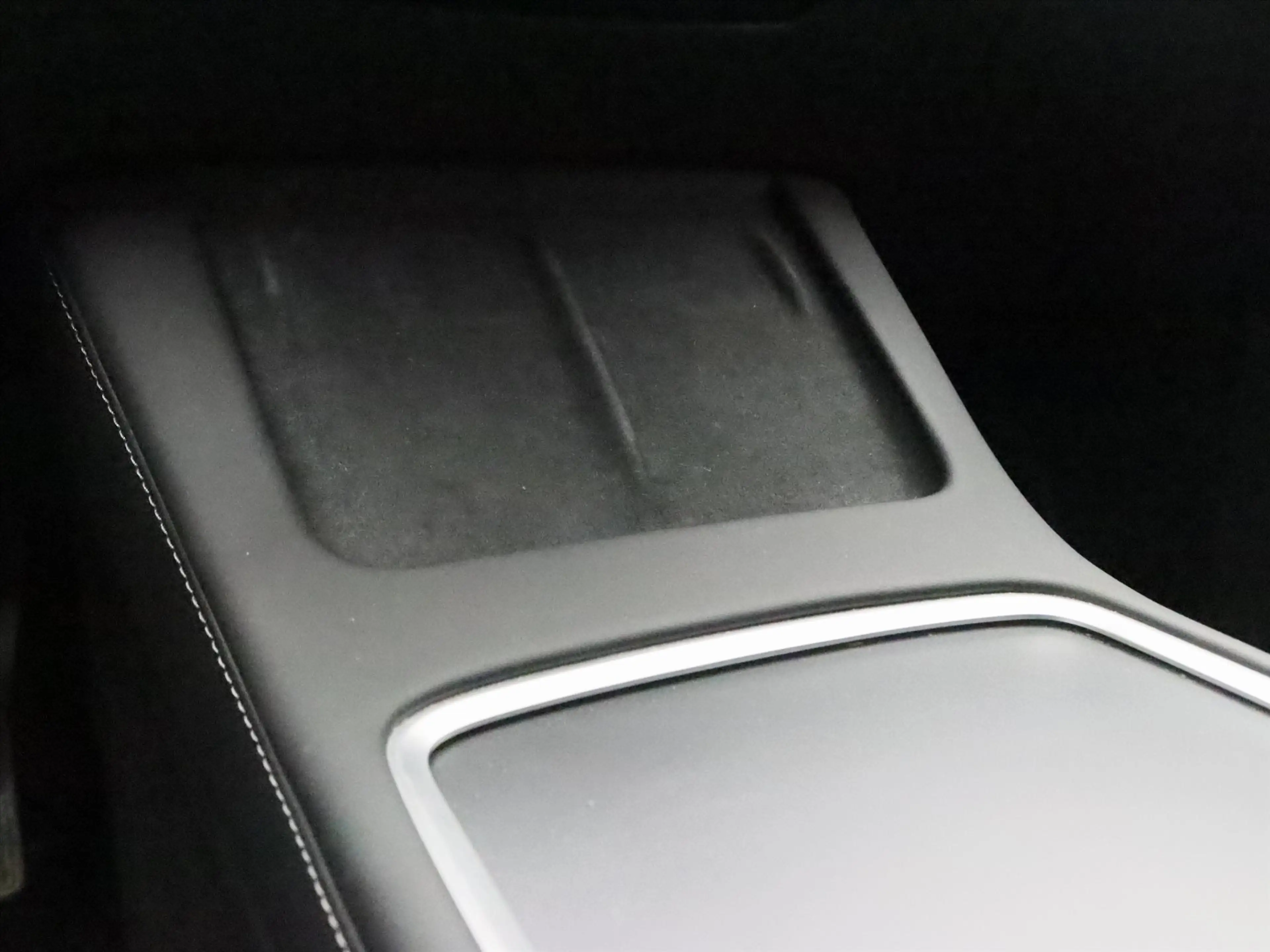 Tesla Model Y Long Range AWD 75kWh 351pk 94.4% SoH [ TREKHAAK+AM — photo 31