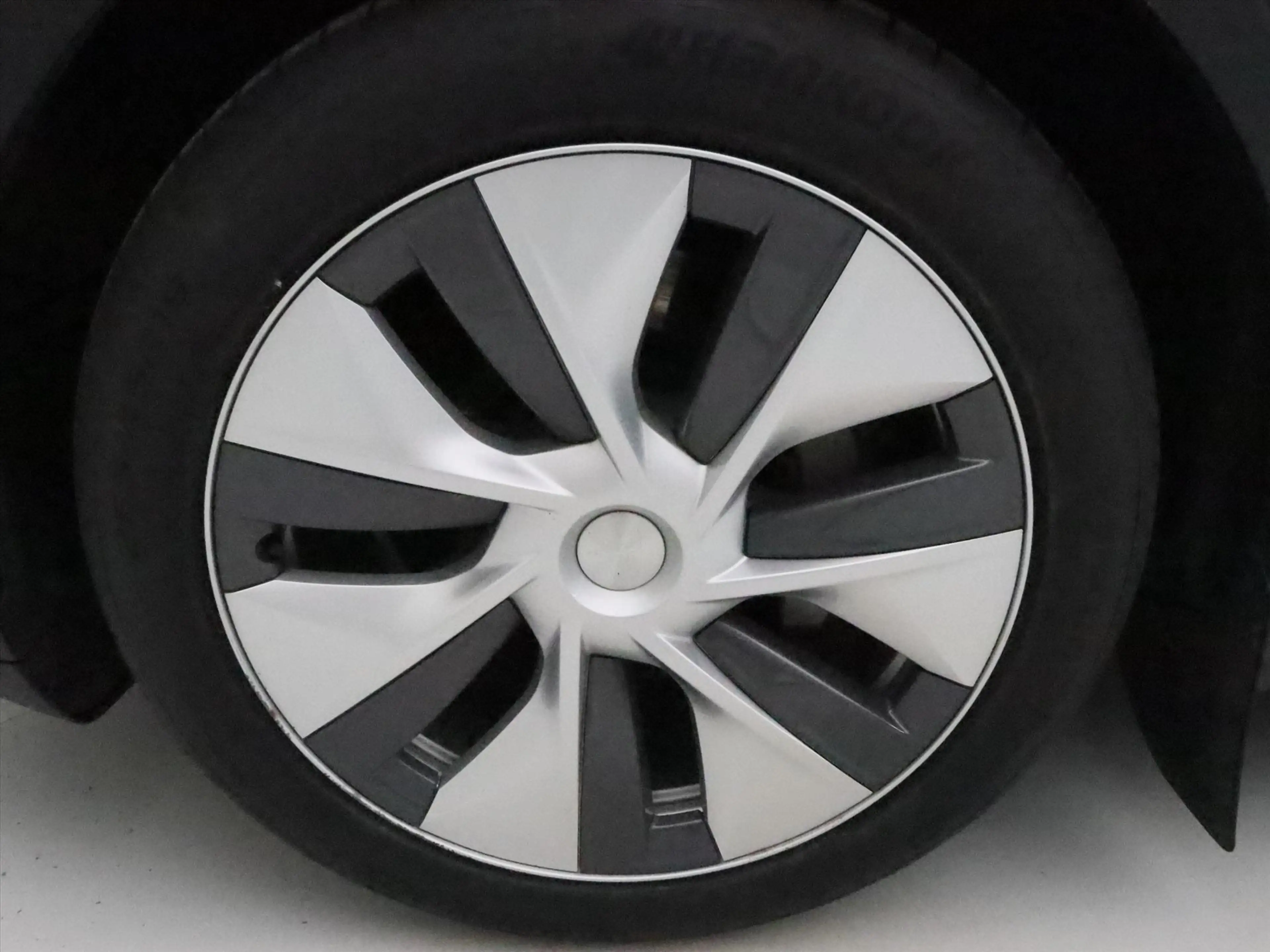 Tesla Model Y Long Range AWD 75kWh 351pk 94.4% SoH [ TREKHAAK+AM — photo 11