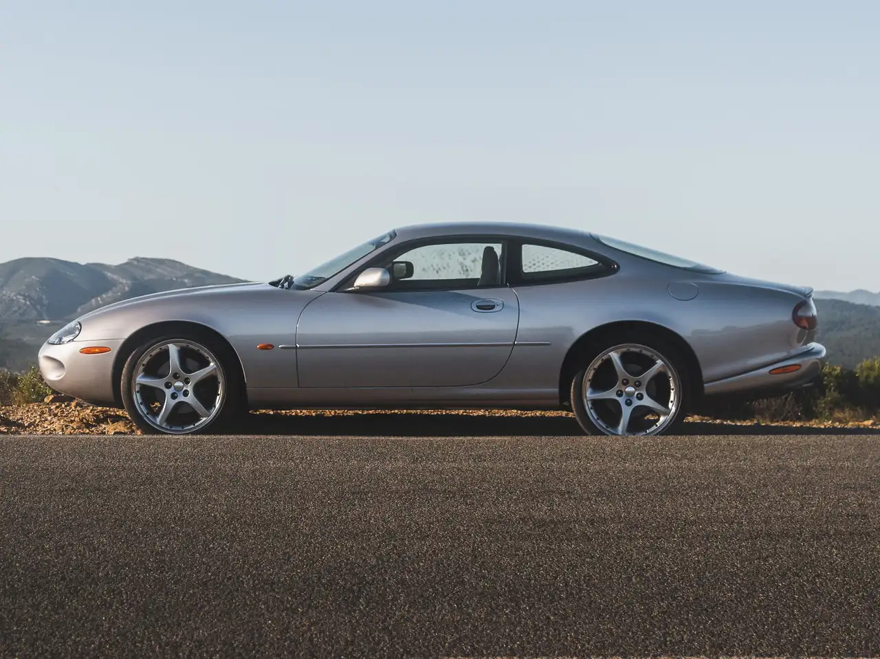 Jaguar XKR x100 4.0, foto 7