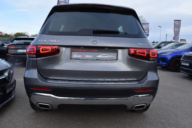 Mercedes-Benz GLB view 20