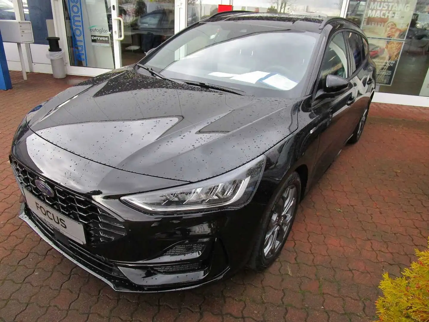 Ford Focus Turnier 1.0 EB MHEV ST-LINE/RFK/PPS/SHZ/Head-up Schwarz - 2